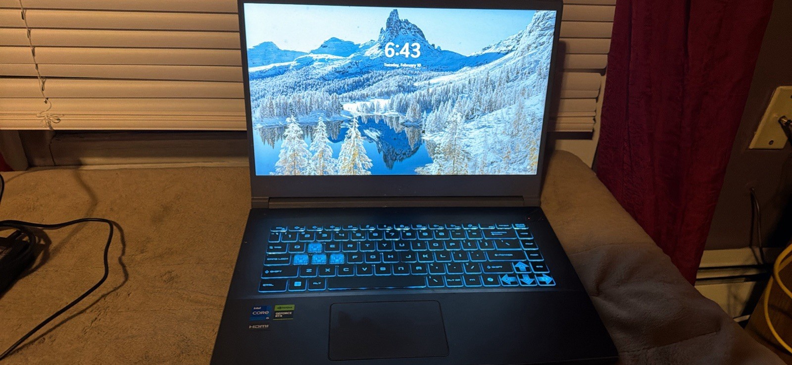 MSI Gaming Laptop Intel Core GeForce RTX Backlit Keyboard w/ Mouse & Pad