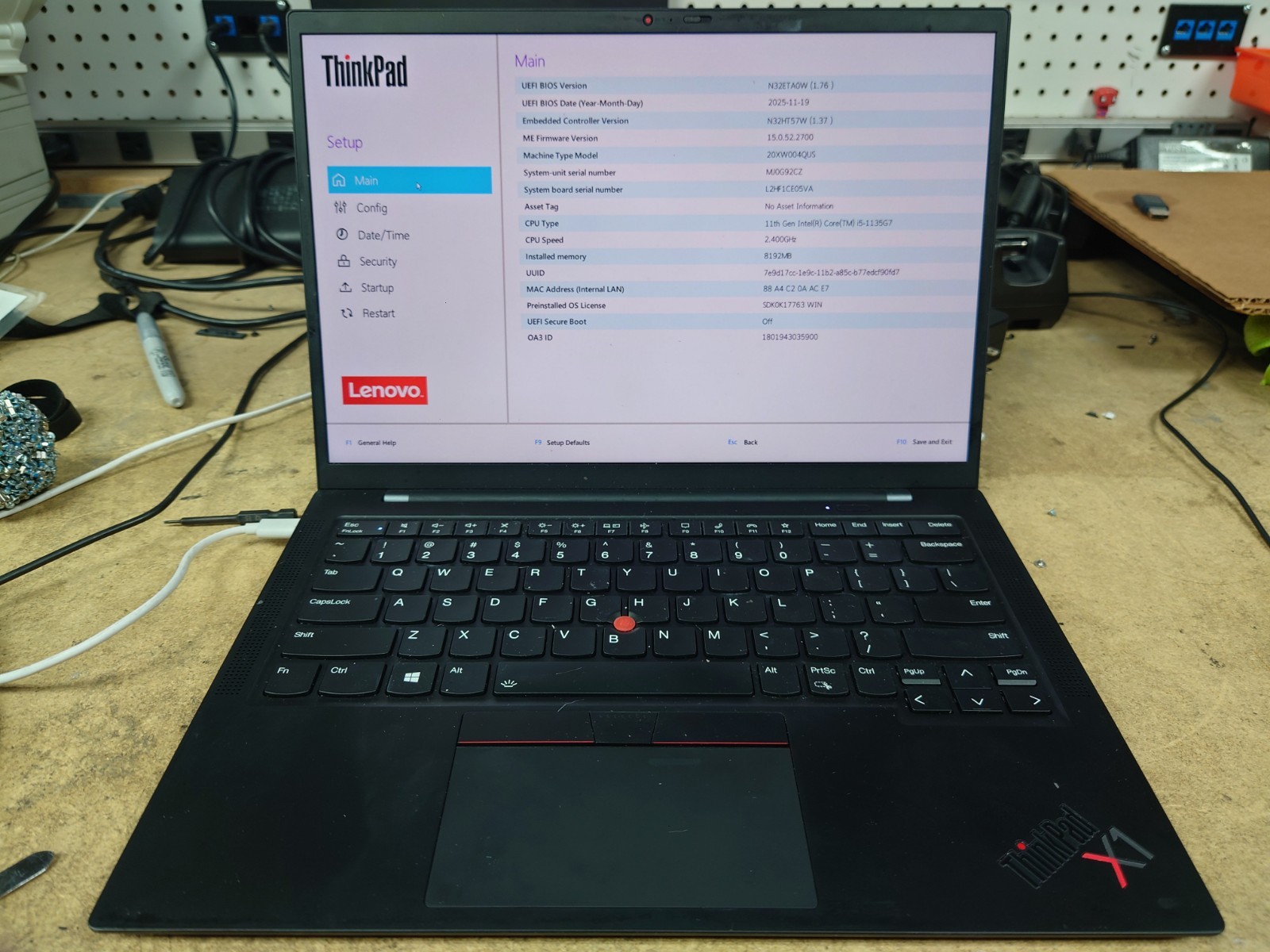 Lenovo X1 Carbon 9th Gen 14″ WUXGA i5-1135G7 8GB RAM 256GB SSD No OS