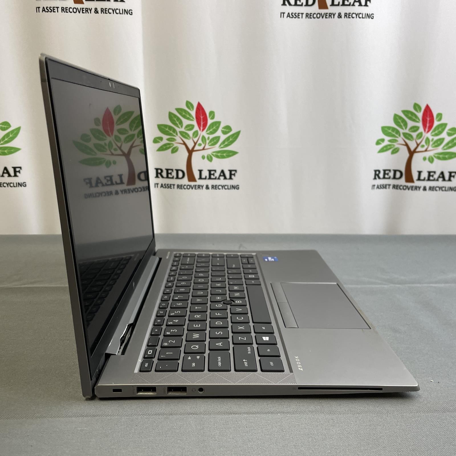 HP ZBook Firefly 14 G8 14 in, Core i7-1185G7, No RAM/SSD | #2465 PARTS (READ)