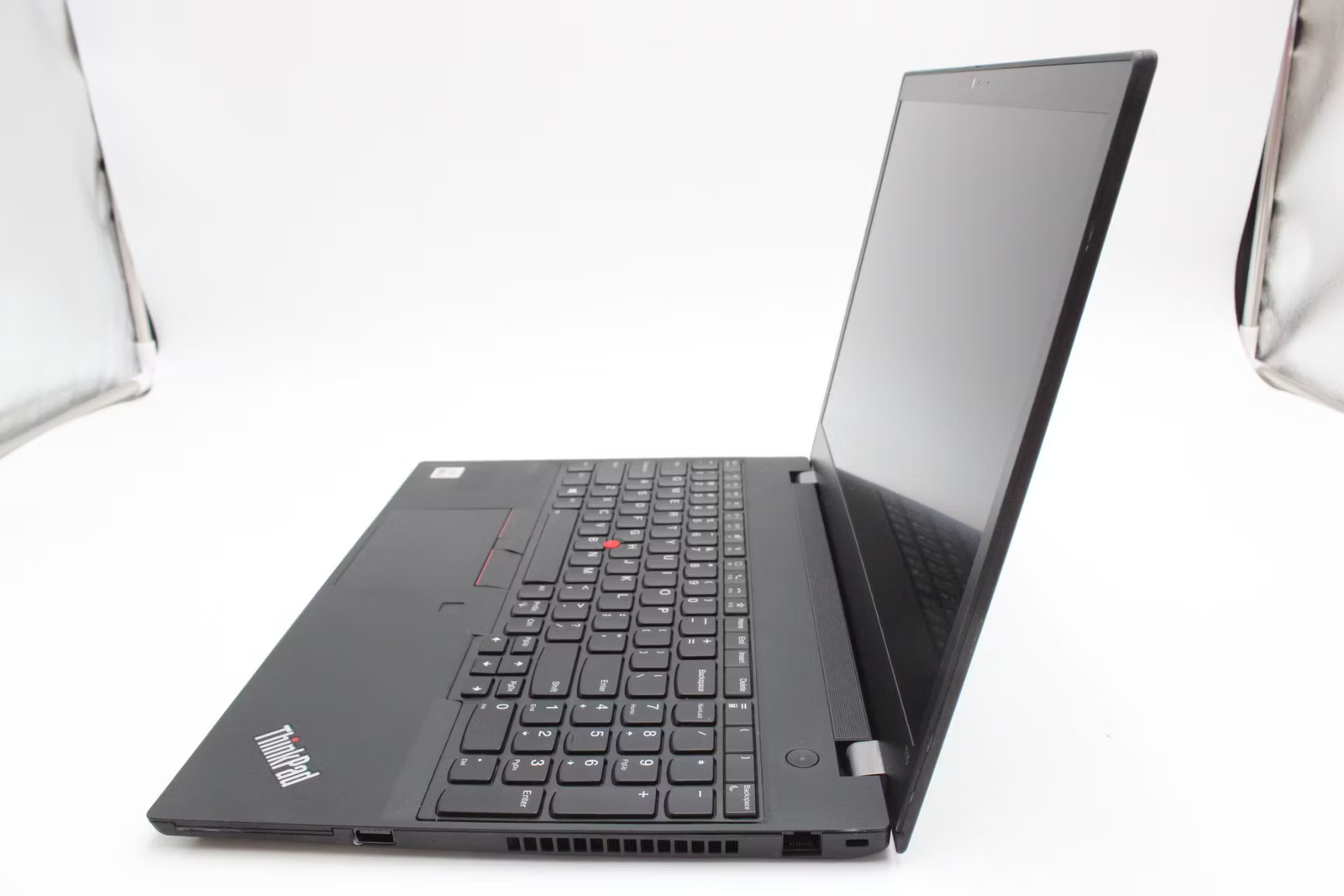 Lenovo ThinkPad T15 Gen 1 Used 15.5″ i5-10210U, 256GB NVMe, 8GB RAM