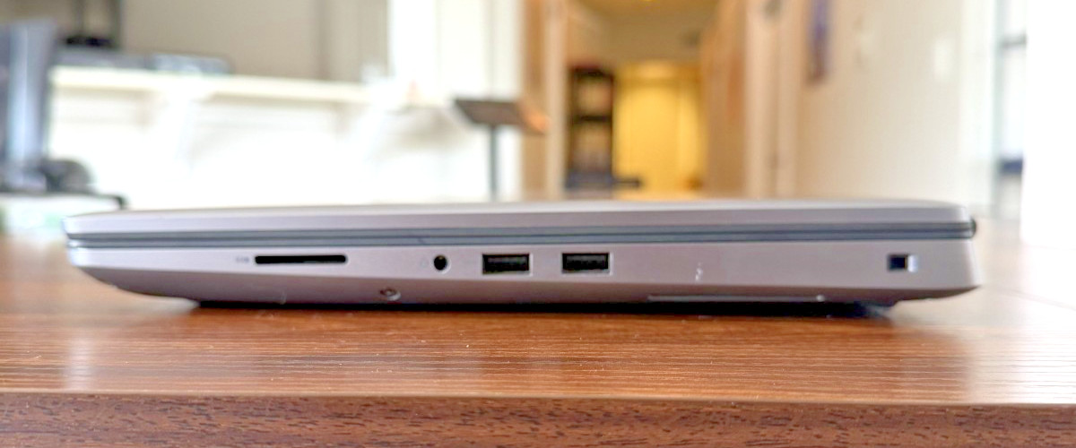 Dell Precision 7560 Intel(R) Core(TM) i9-11950H 32 GB RAM 1 TB SSD 15.6″