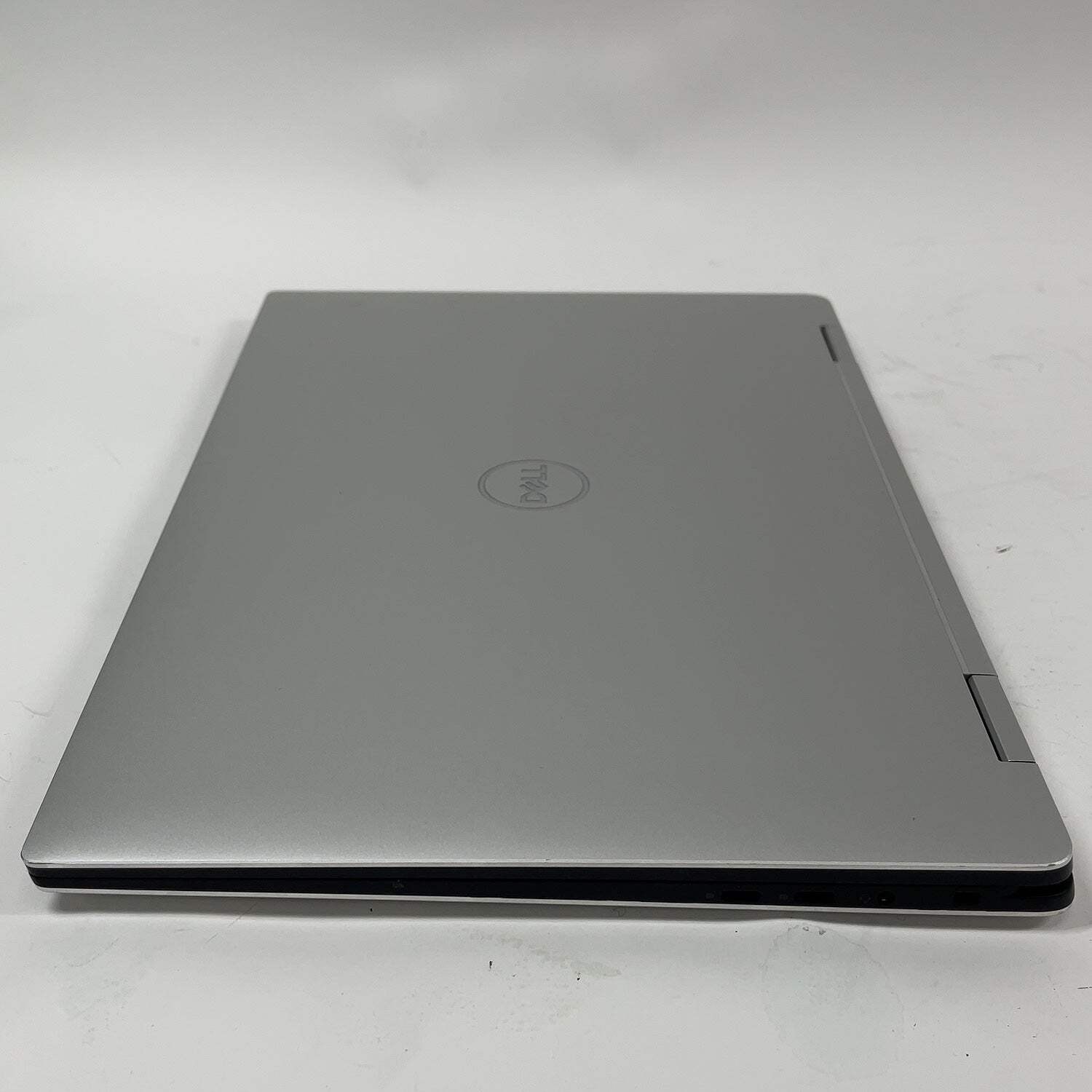 Dell XPS P73F 15.6″ i7-8705G 3.1GHz 16GB RAM 256GB SSD