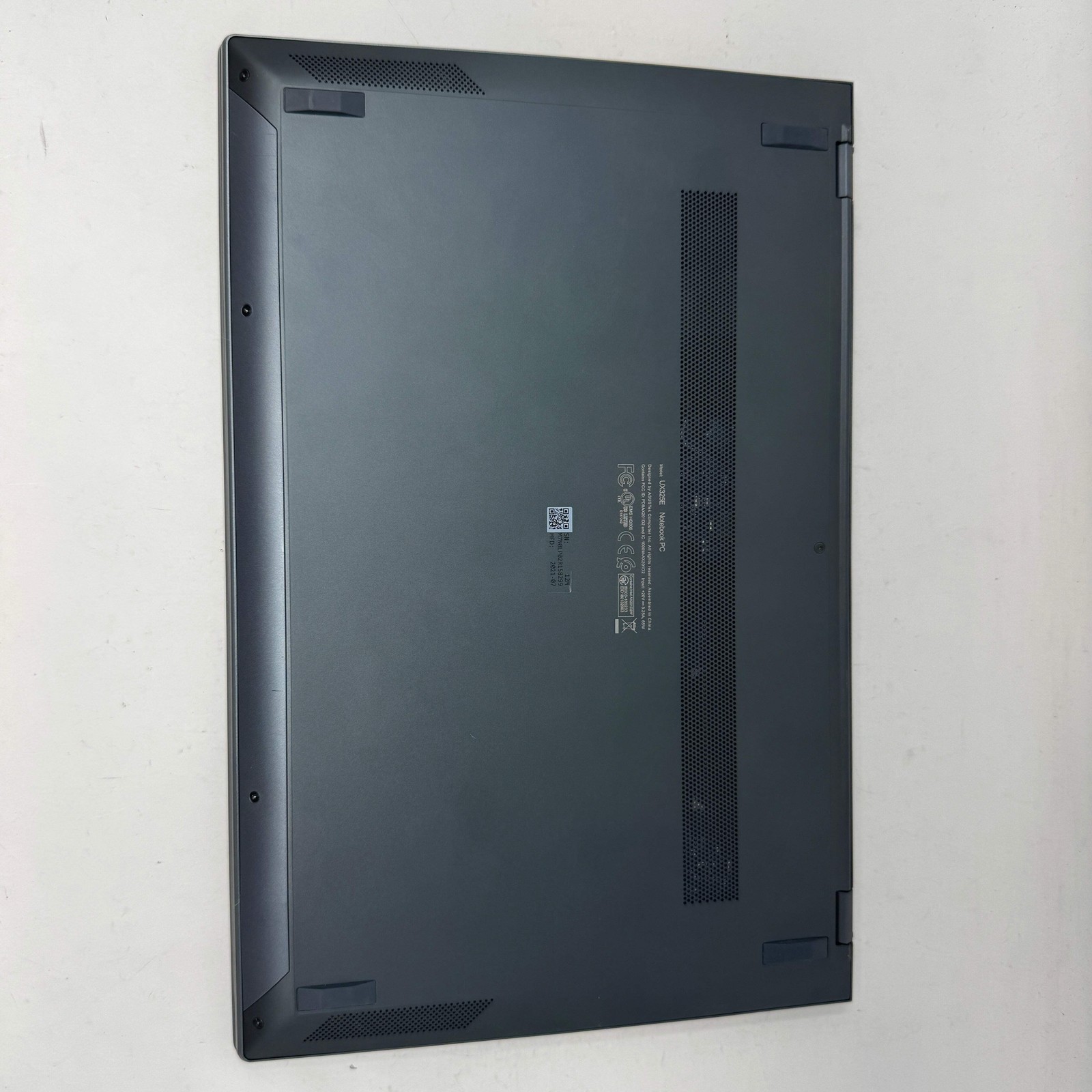Asus Zenbook 13 UX325E 13.3″ i5-1135G7 2.4GHz 8GB RAM 256GB SSD