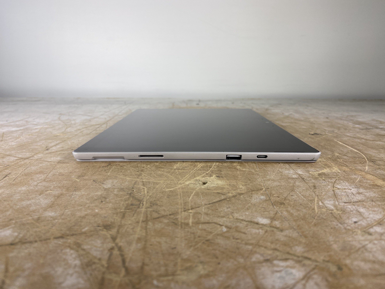 MICROSOFT SURFACE PRO 7+ (1960) i7-1165G7 @ 2.80GHz, 16GB RAM, NO HDD/OS