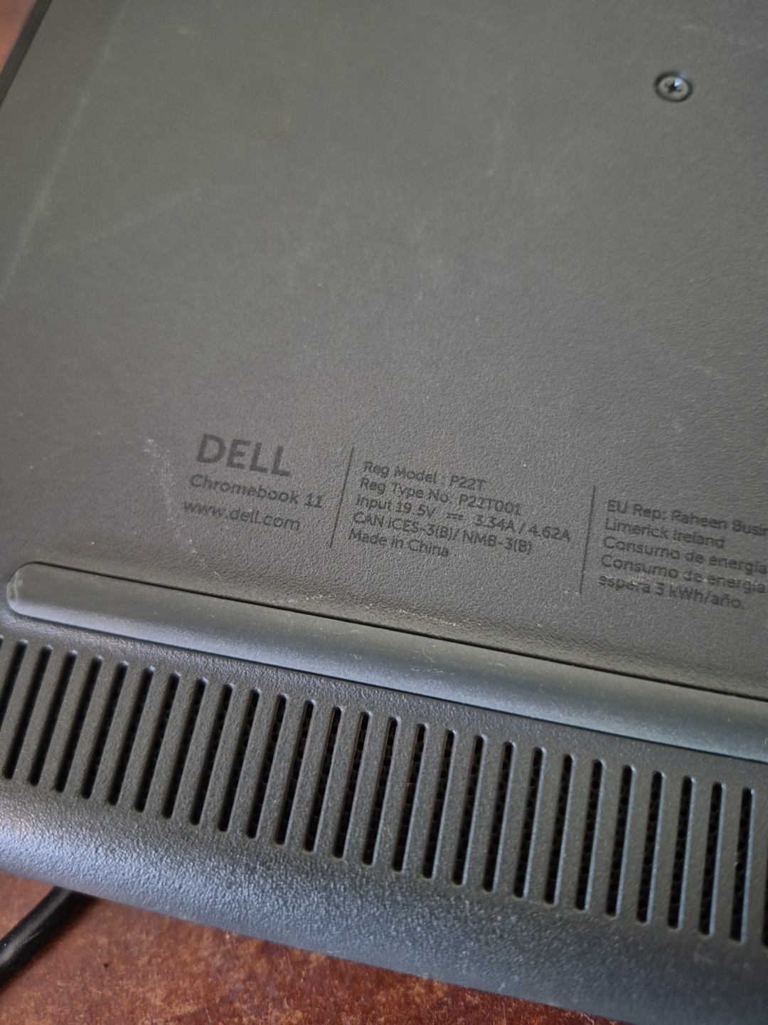 Dell Chromebook 11 P22T 2GB W/Charger B2