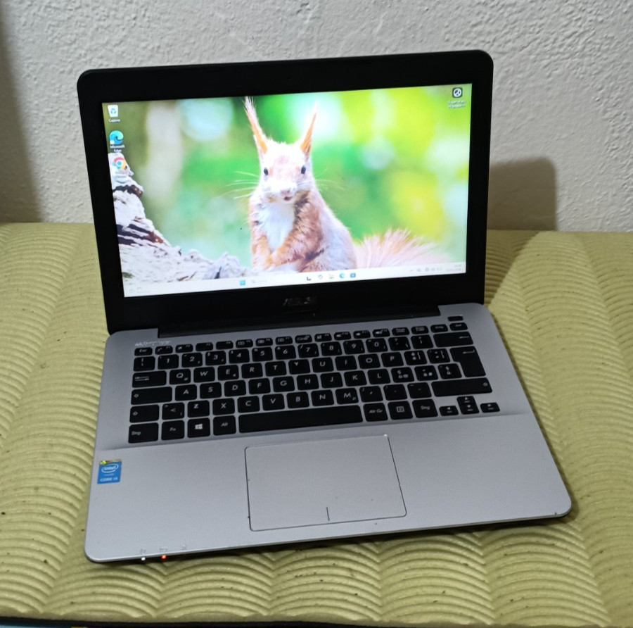 Asus VioBook R301LA 13.3″ I5-5200U 8gb 256gb ssd m2 win11