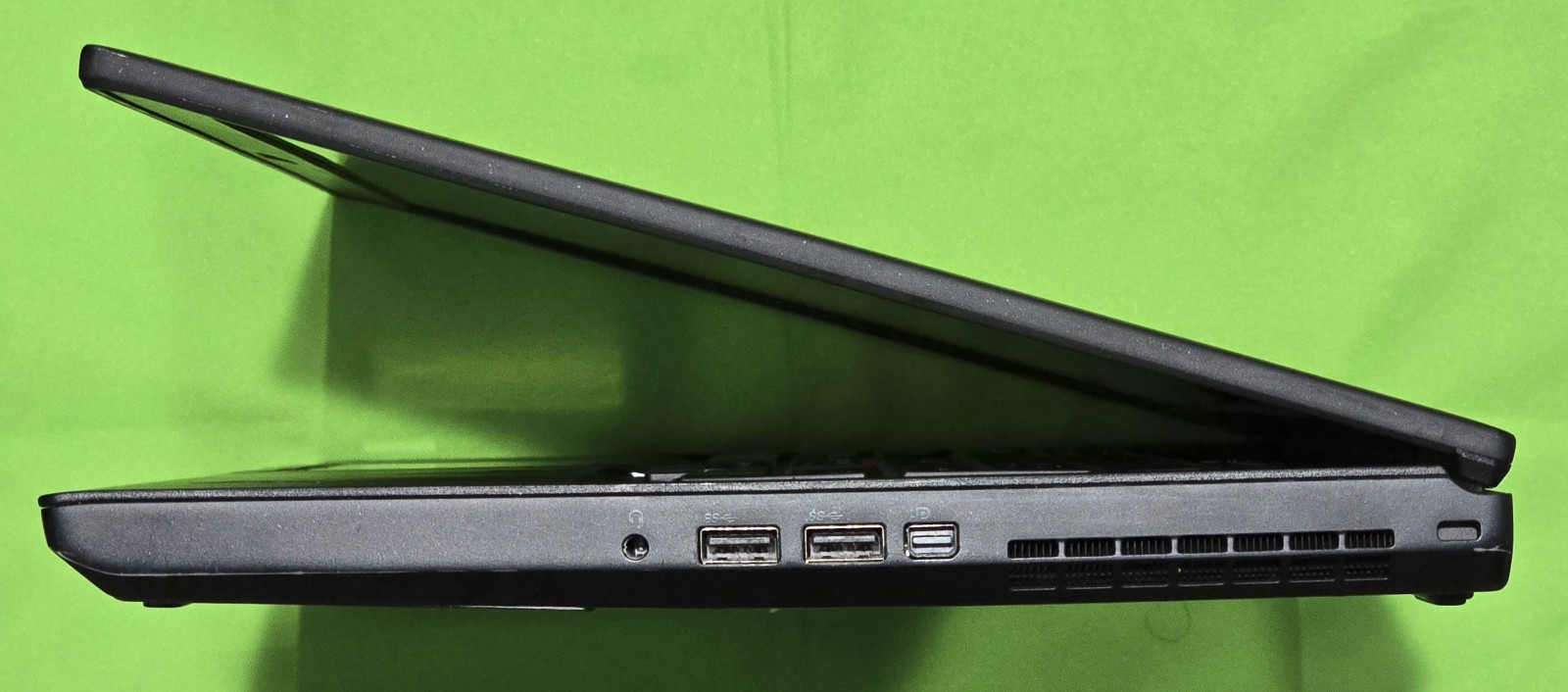 Lenovo ThinkPad P52 Xeon E-2176M 64GB Quadro P2000 2x512GB Win 11 Pro OOBE