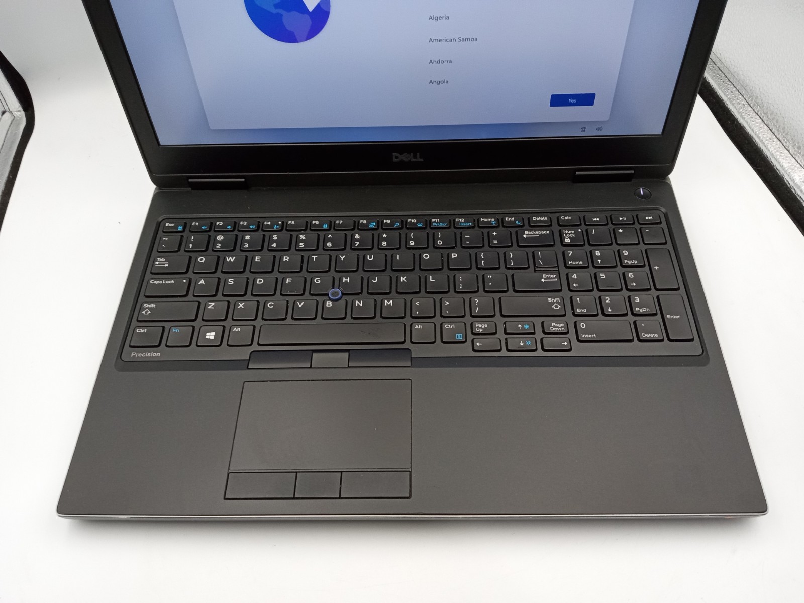 Dell Precision 7530 15.6″ Laptop i7-8850H 8GB RAM 128GB SSD Win11 P1000 READ -RR