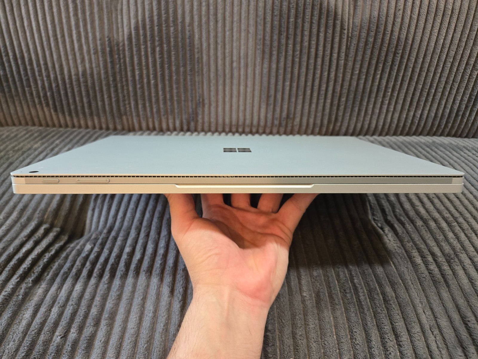 Microsoft Surface Book 3 15″ (256GB SSD, Intel i7-1065G7 GTX 1660 Ti 16GB RAM)