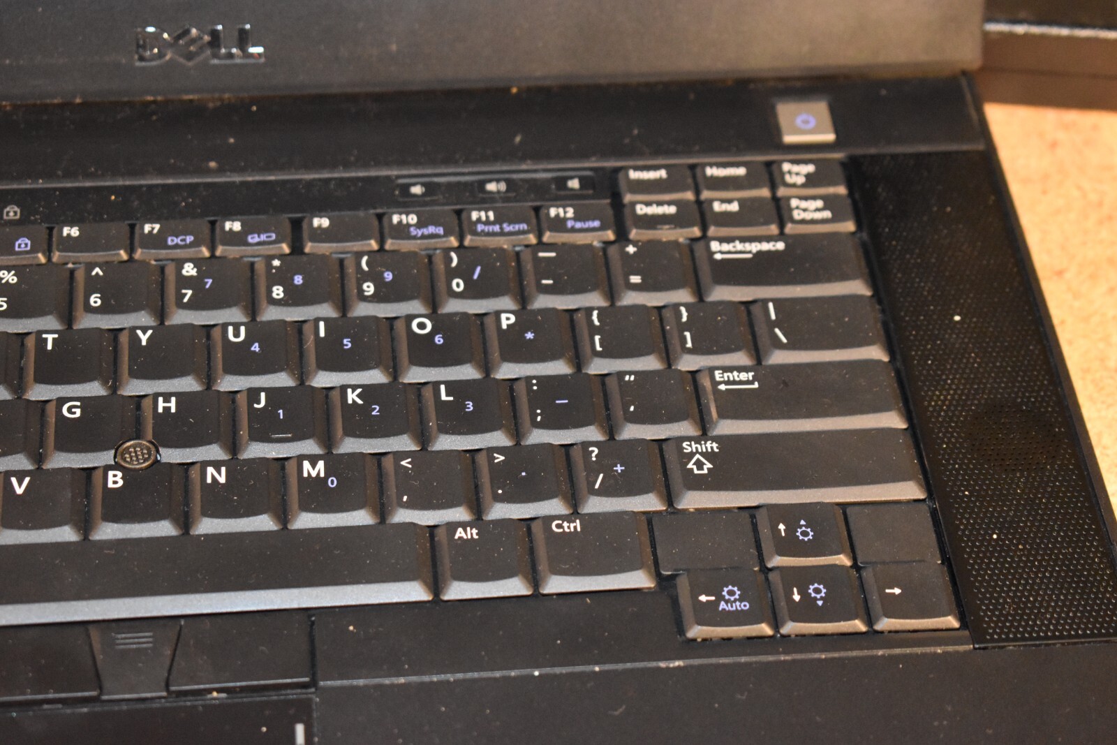 Dell Latitude E6500 Core 2 Duo P8700 3GB RAM 160GB HDD Windows XP Pro NVidia NVS