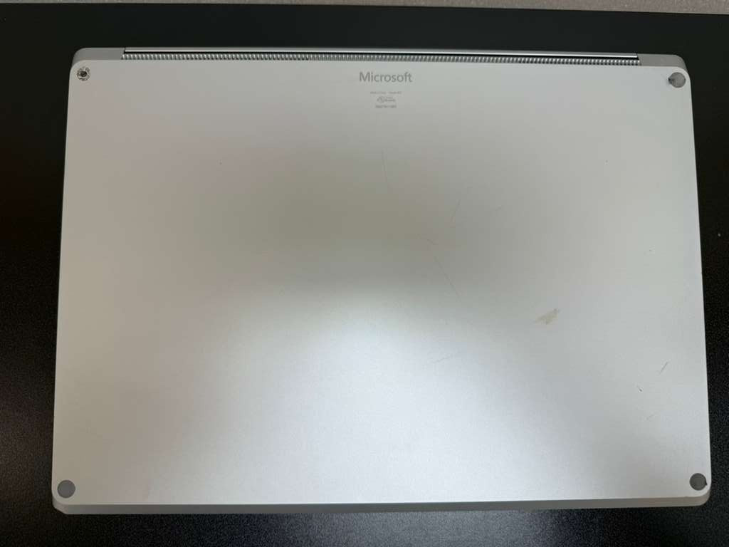 Surface Laptop 3 13.5″ Silver i7 10th Gen 16GB 256GB – READ DESCRIPTION