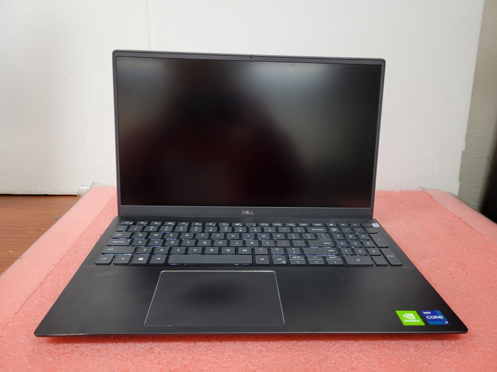 Dell Vostro 5502 i7-1165G7@2.8Ghz 16GB RAM 512GB SSD Win 11 Pro | C1051