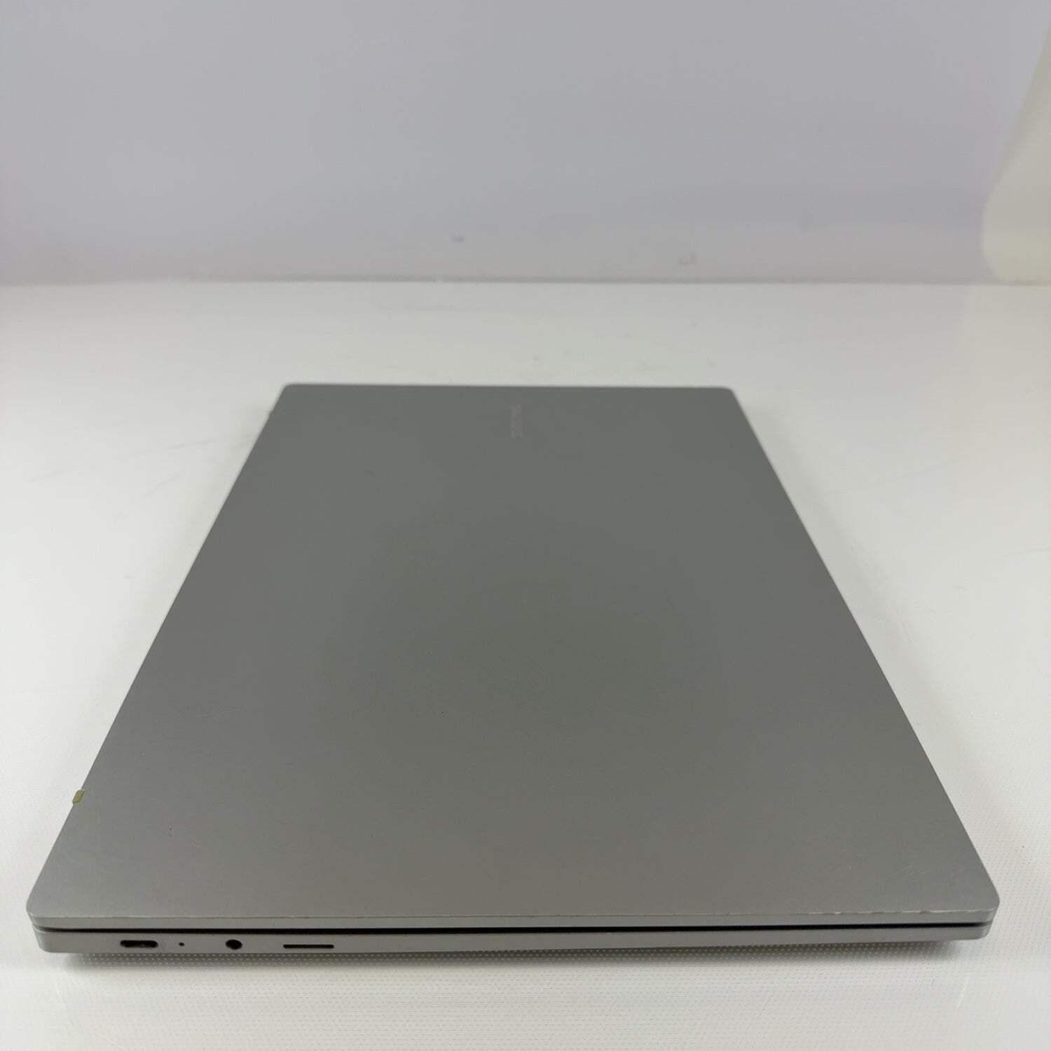 Samsung Galaxy Book NP545XLA 14″ Snapdragon 7c 3.15 4GB RAM 128GB SSD