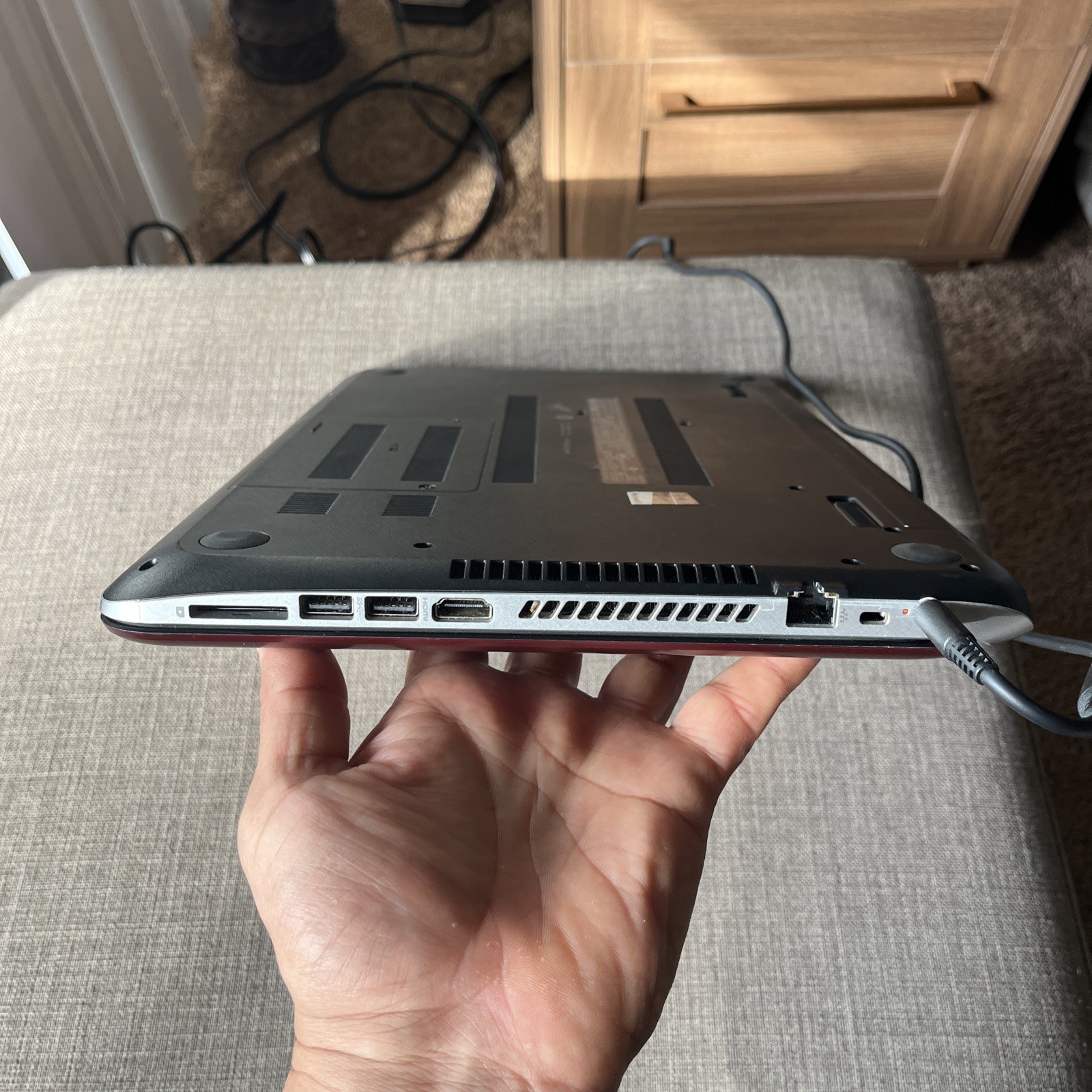 HP Pavilion 15 Notebook PC 15 i3 – 4005U 1.70ghz 12GB Ram 1TB Touchscreen (READ)