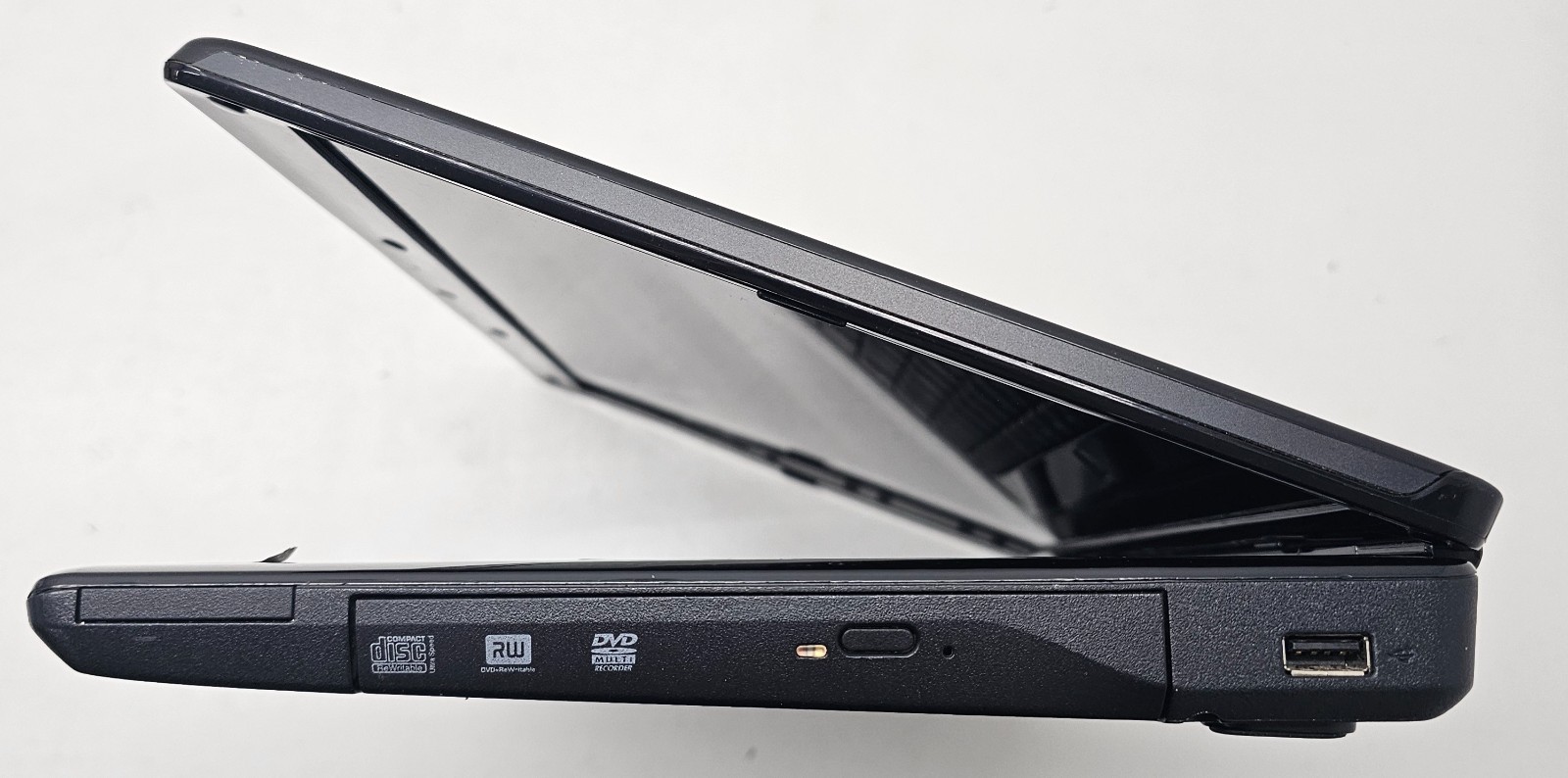 Dell Inspiron 1546 Laptop AMD Athlon X2 Dual-Core QL-64 3GB Ram NO HD/OS (FL)