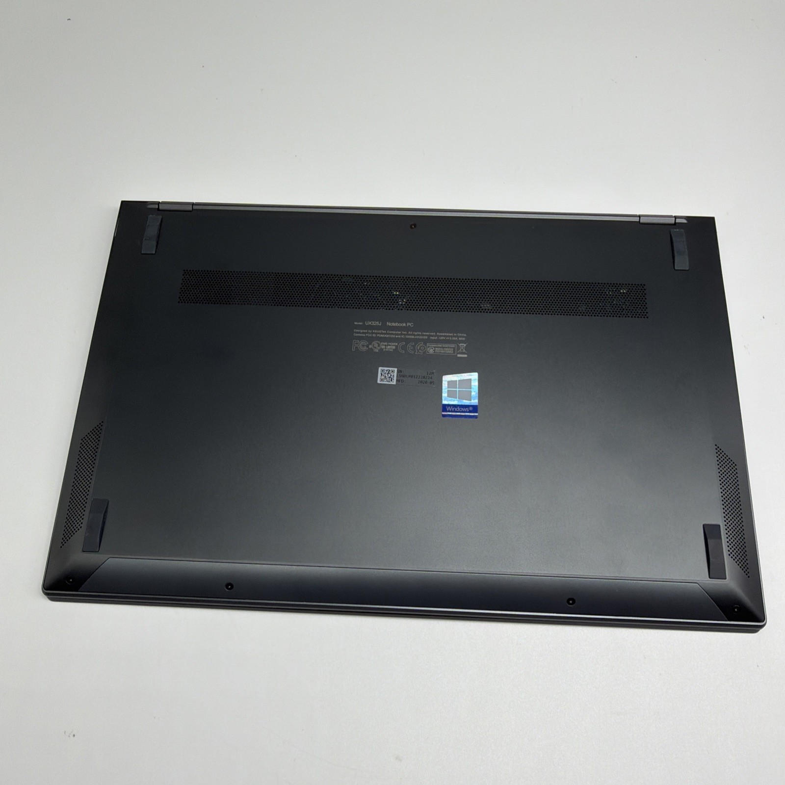 Asus ZenBook 13 UX325JA 13.3″FHD i7-1065G7 1.3GHz 8GB 512GB SSD W10 Home