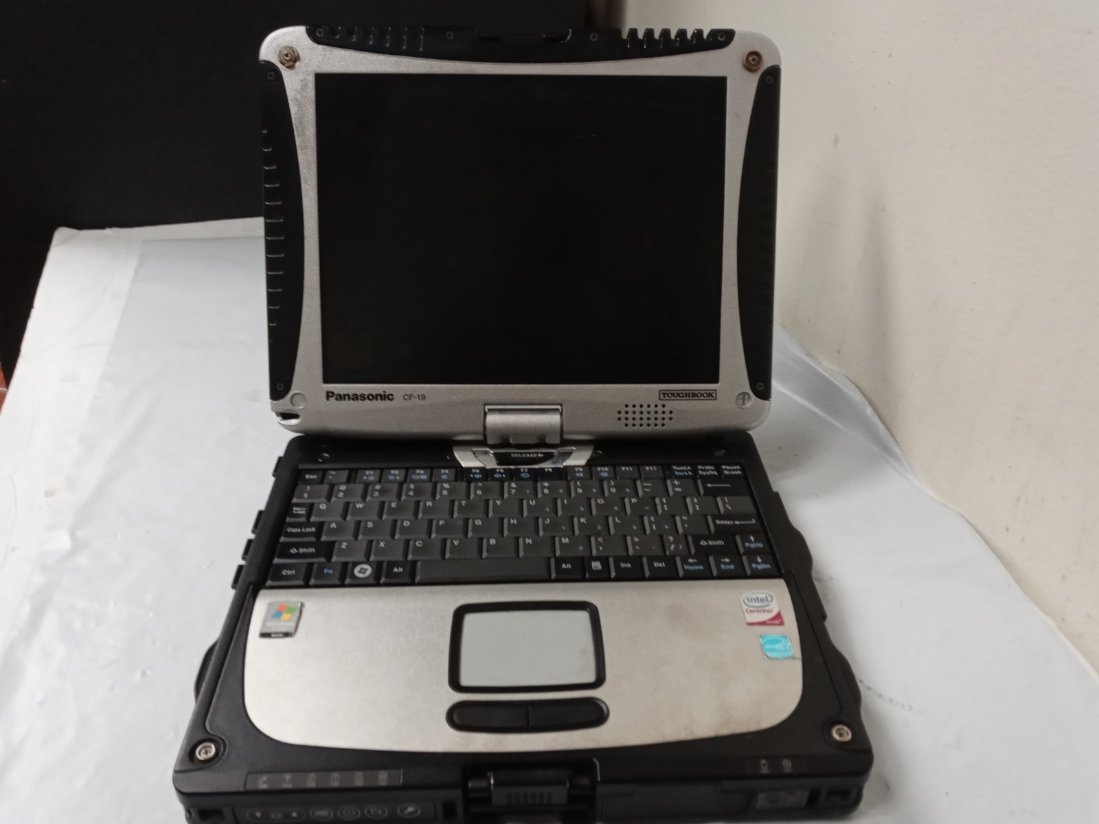 Panasonic ToughBook CF-19 Core 2 Duo U7500 @1.06GHz 1GB RAM 80GB HDD w/ Caddy