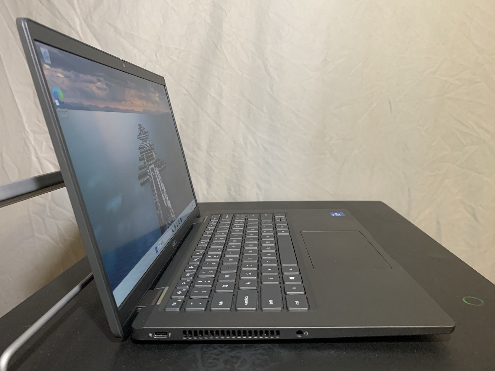 Dell Latitude 7420 i5-1145G7 8GB 256GB NVMe Win11 14in FHD Black