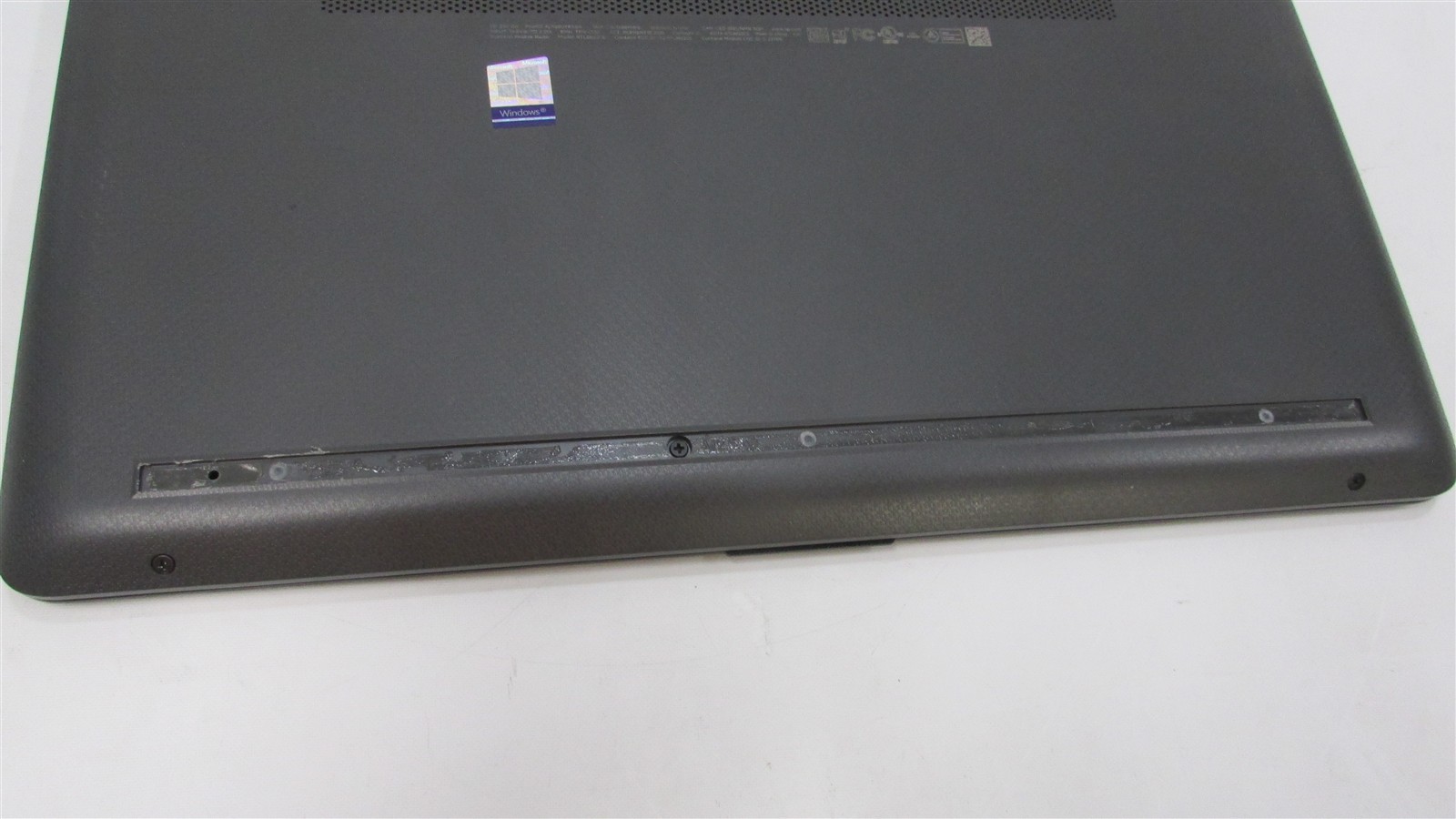 HP 250 G8 Notebook i5-1135G7 2.4GHz 16GB RAM 512GB NVME 15.6″ Windows 11 Pro