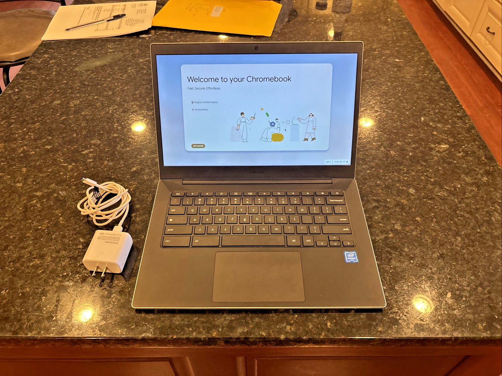 Samsung Galaxy Chromebook XE345XDA 14″ Celeron N4500 1.1GHz 4GB RAM 32GB