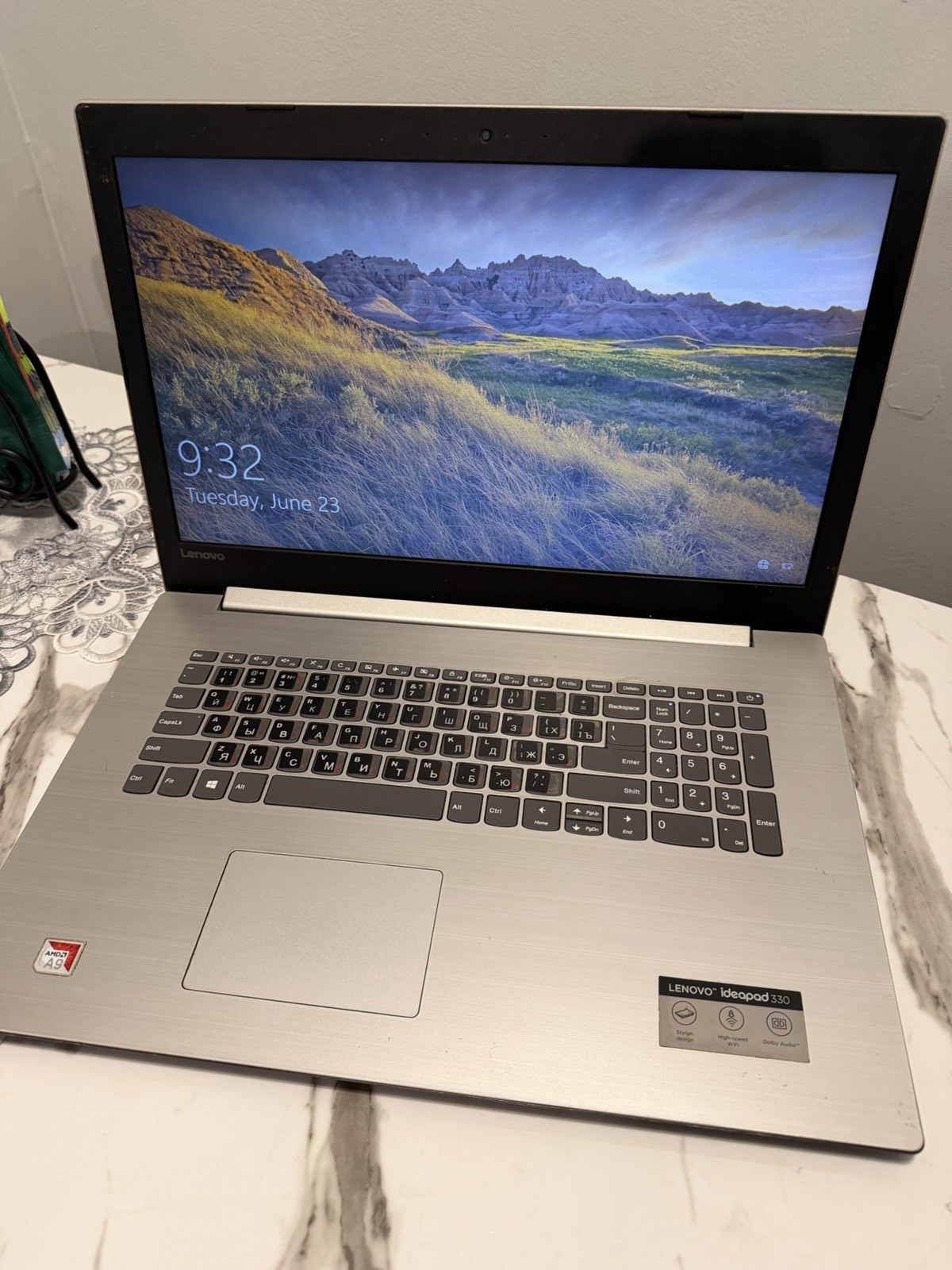 Lenovo IdeaPad 330 15.6″ AMD A9 8GB RAM 1TB HDD +128GB SSD Silver