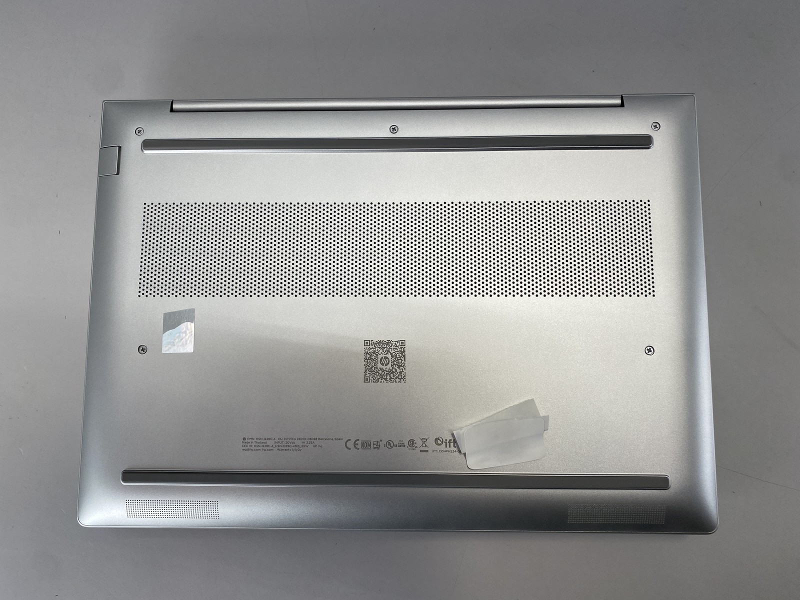 HP Laptop Probook 4 G1I 14 AI 14″ AMD Ryzen 7 250 512GB- Silver