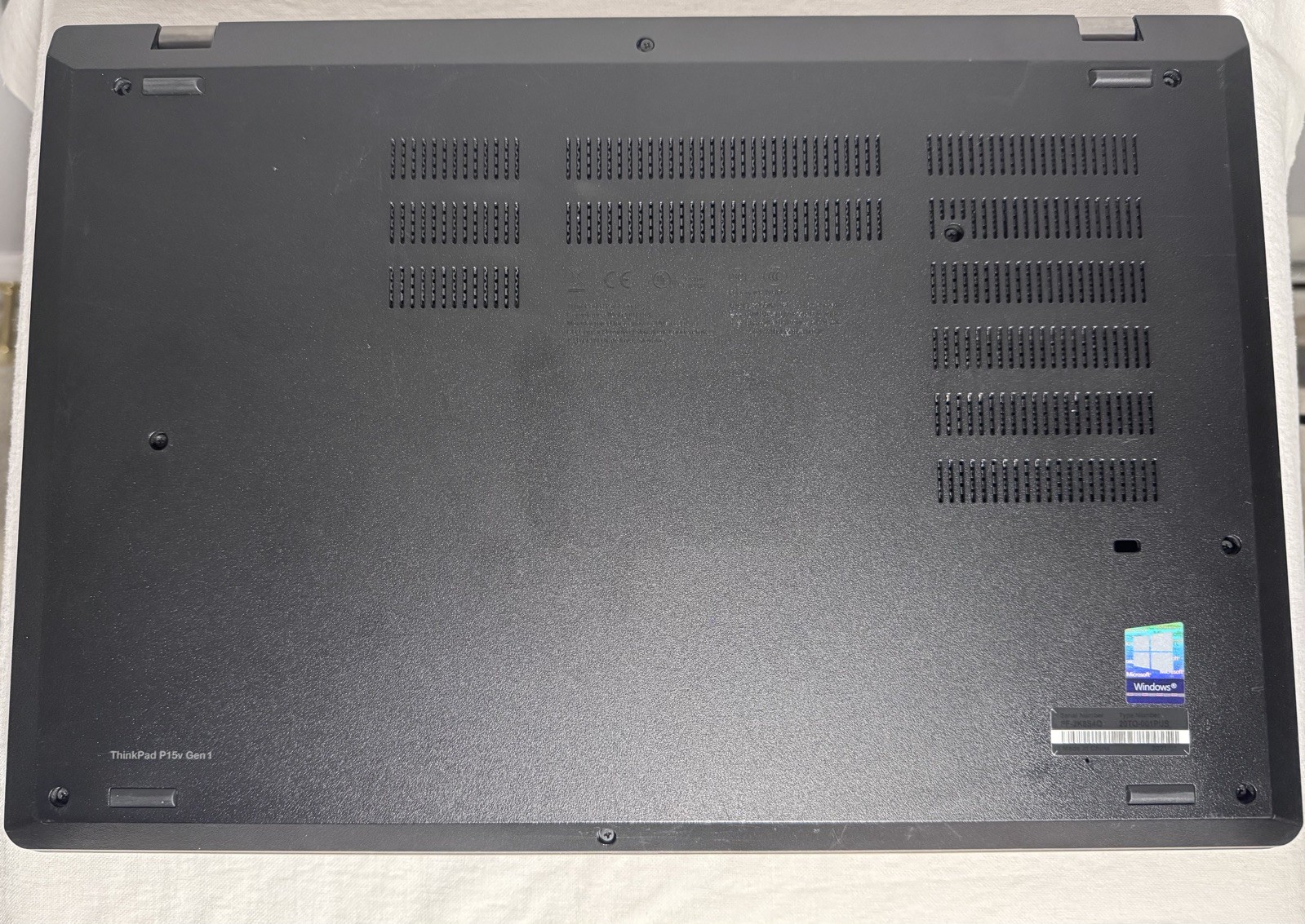 LENOVO ThinkPad P15V GEN1 i7 15.6″ 16GB RAM 512GB SSD WIN11P