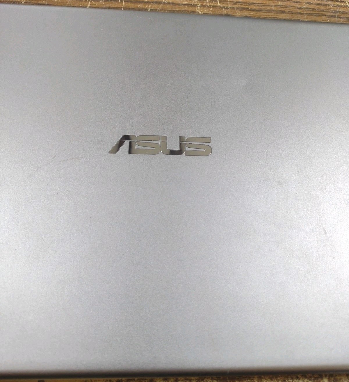 Asus Zenbook Flip 15 Q508U 15.3″ Ryzen 7 5700U 8GB RAM 256GB SSD
