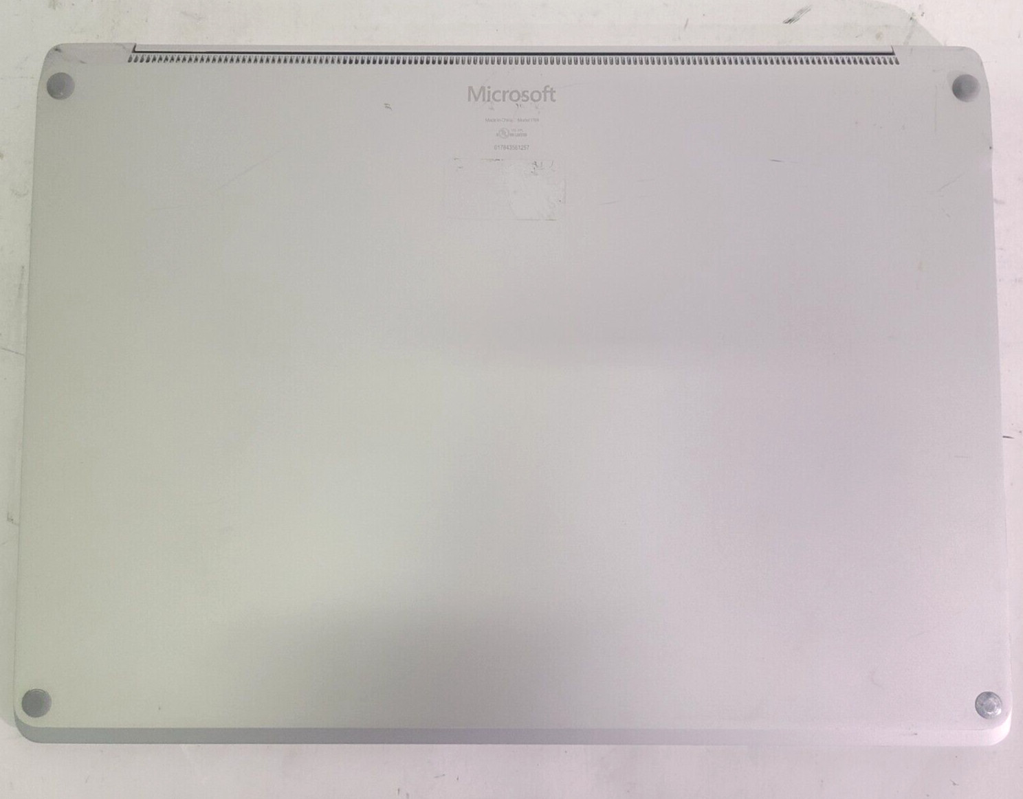 Microsoft Surface Laptop 1769 13.5″ i5-7200U 4GB RAM 128GB SSD Win 10 Pro