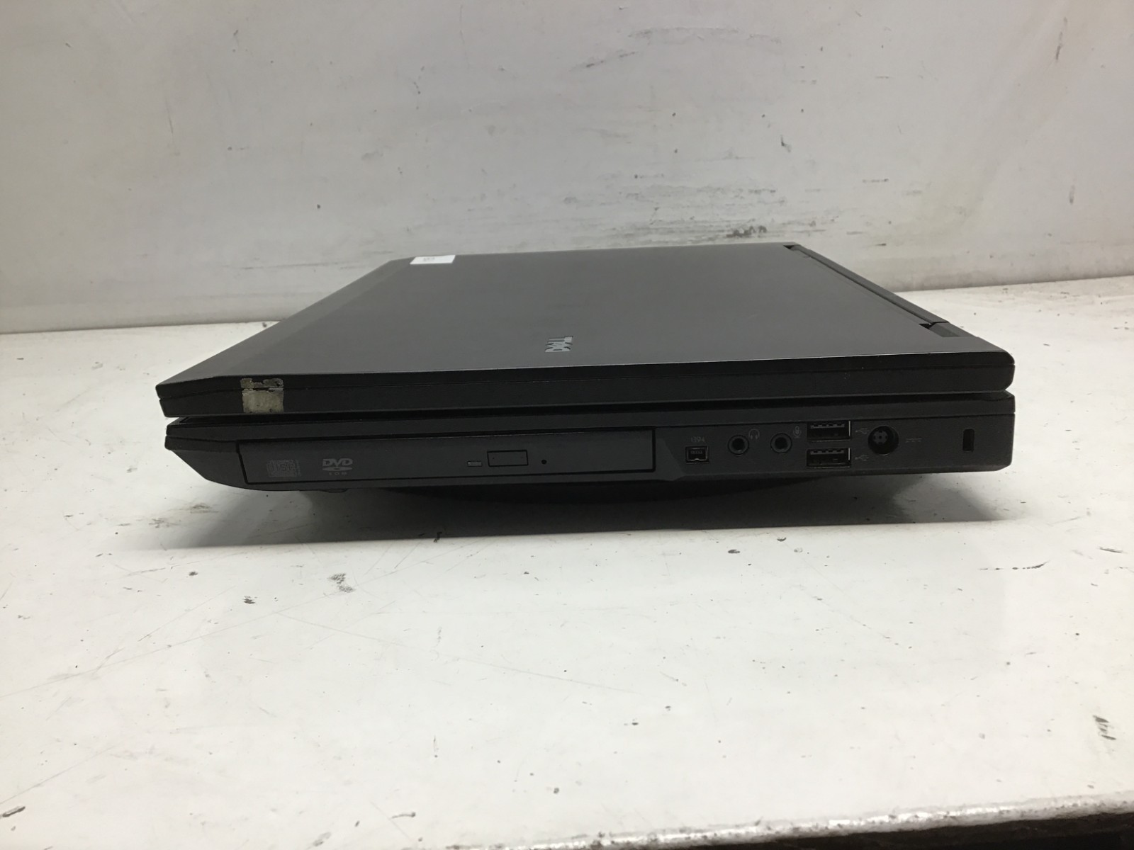 Dell Latitude E5500 Intel Core 2 Duo p8400 2.26GHz 2GB NO HDD