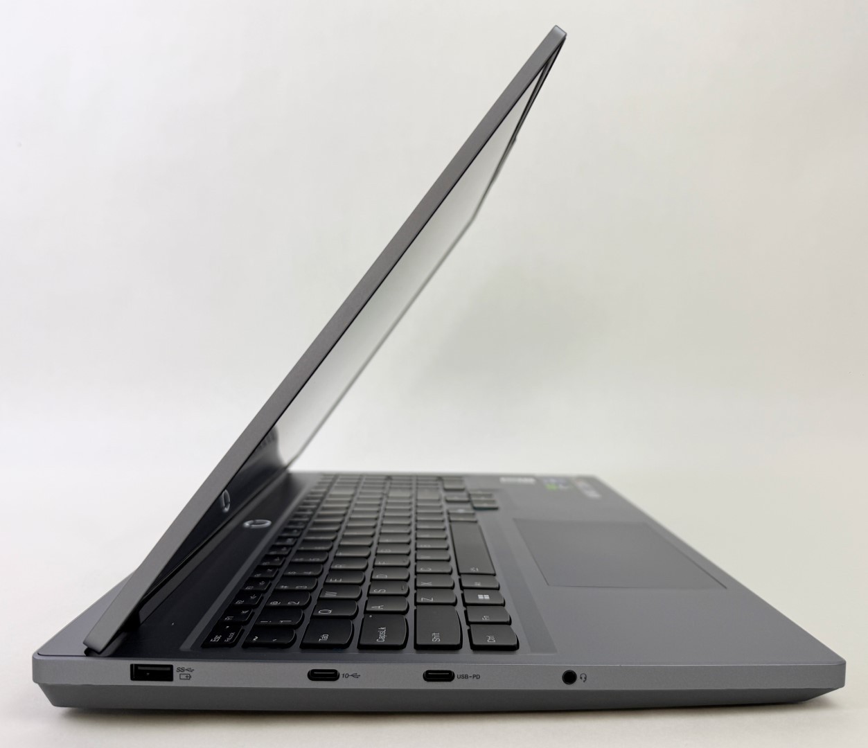 Lenovo Legion 5 16IRX9 16″ 2560×1600 i9-14900HX 32GB 1TB RTX 4060 W11H -Scratchs