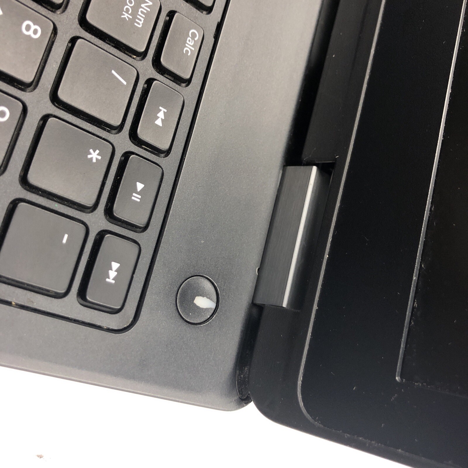 Dell Latitude E5570 i5 UNKNOWN CPU CODE/RAM/HDD/OS BAD DISPLAY/BOARD/HINGE PARTS