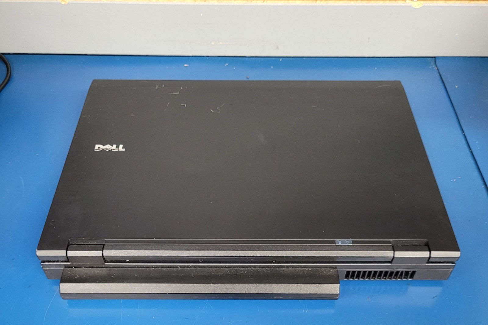Dell Latitude E5400 (PP32LA) Intel Core 2 Duo P6700 2.53GHz 4GB RAM NO HDD