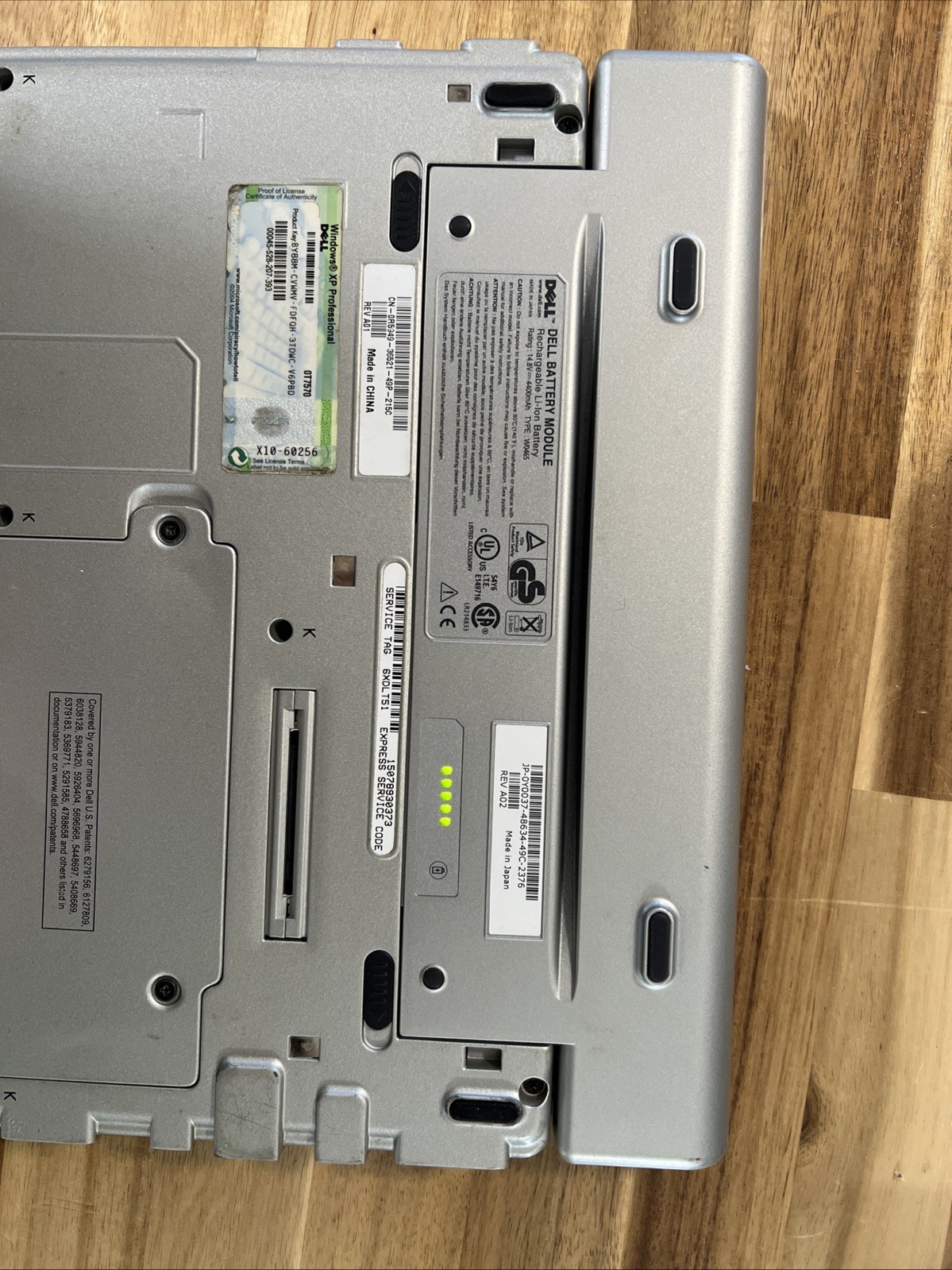 Dell Latitude X300 12″ Intel Pentium M 1.4 GHZ 1.1GB Memory No HDD With DVD