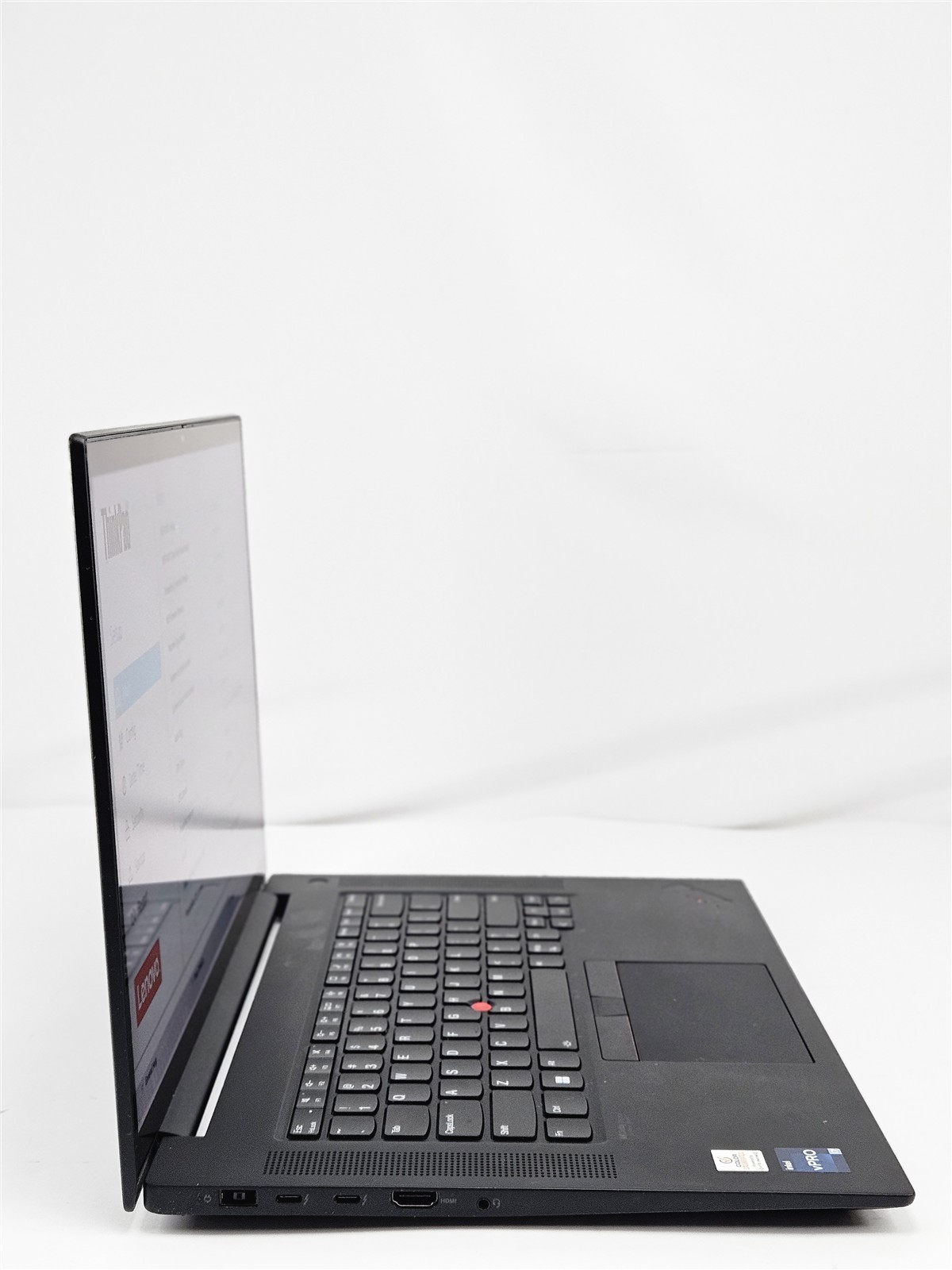 Lenovo ThinkPad P1 Gen 5 16″ Core i7-12800H 16GB RAM 512GB NVMe SSD Touch Black