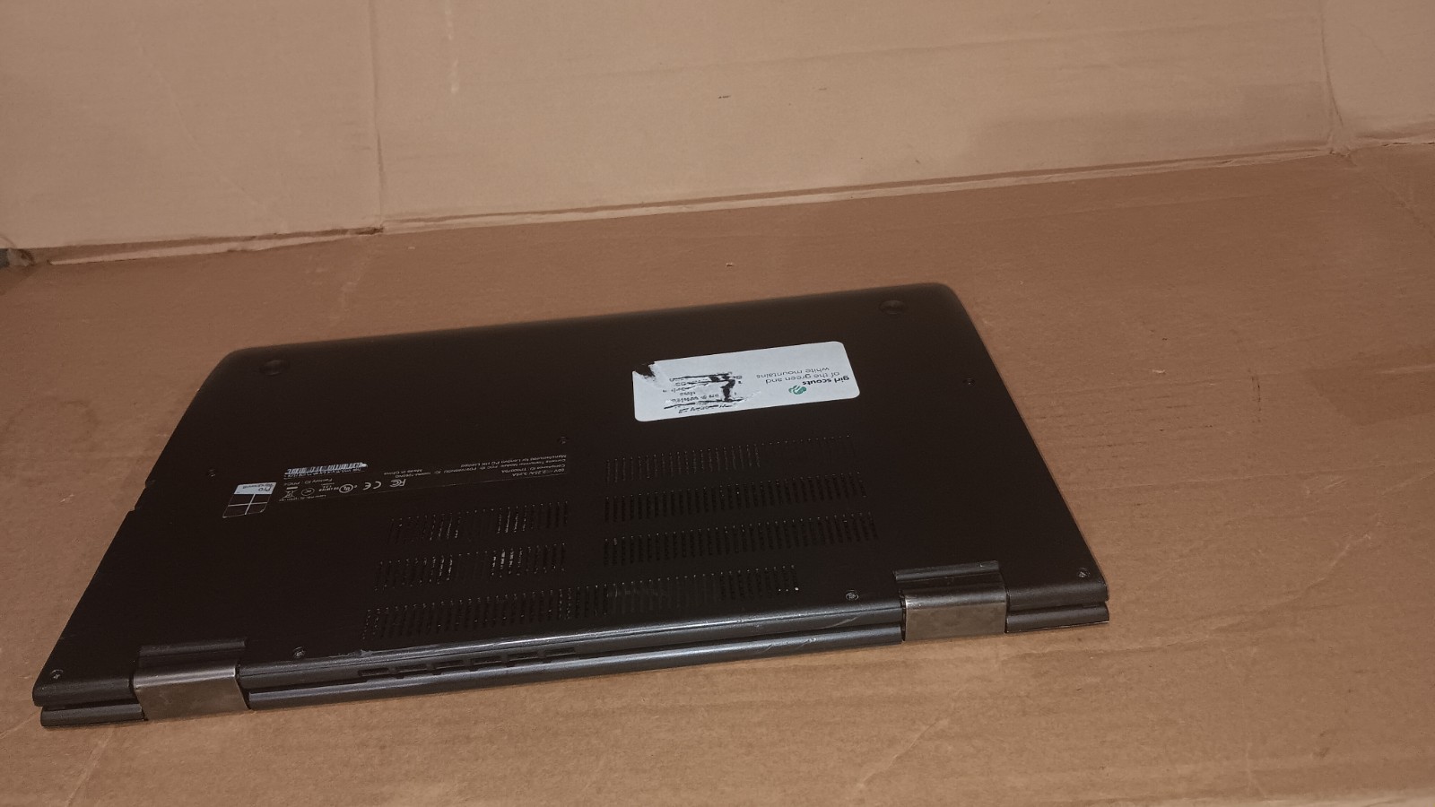 Lenovo ThinkPad Yoga 15 Core i5-5200 @ 2.2 GHz 15.6 convertible LCD screen 20DQ