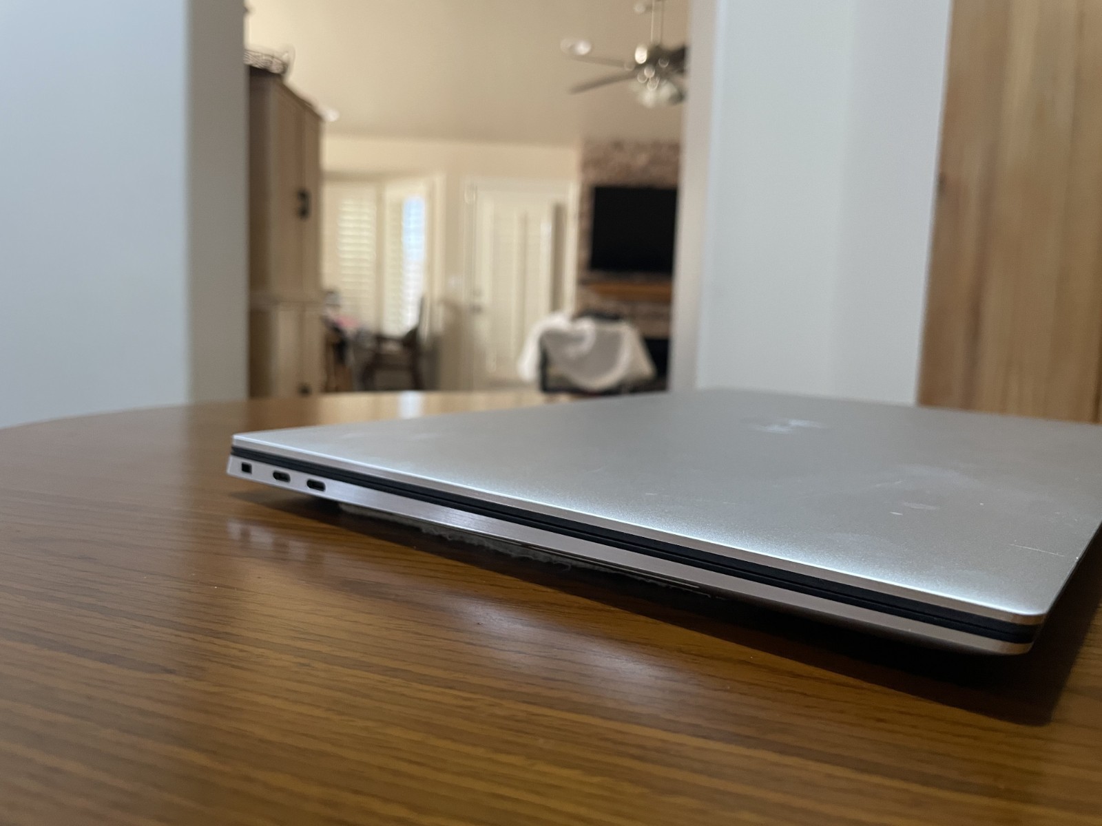 Dell XPS 15 9530 3.5K OLED Touch i7-13700H 32GB 1TB SSD RTX 4050 – 100% Battery