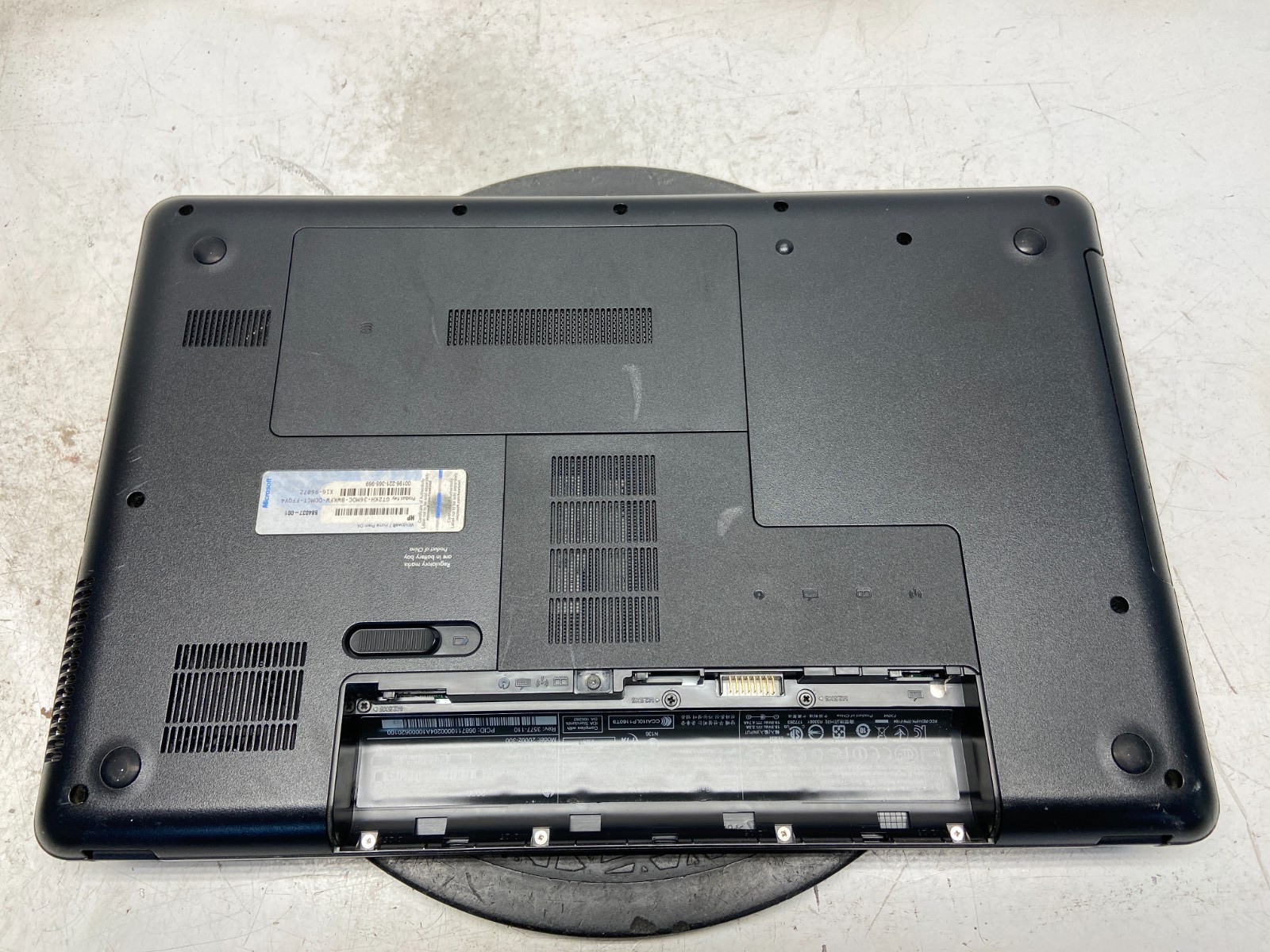 HP 2000Z-300 AMD E-300 1300MHz 3 GB NO HDD