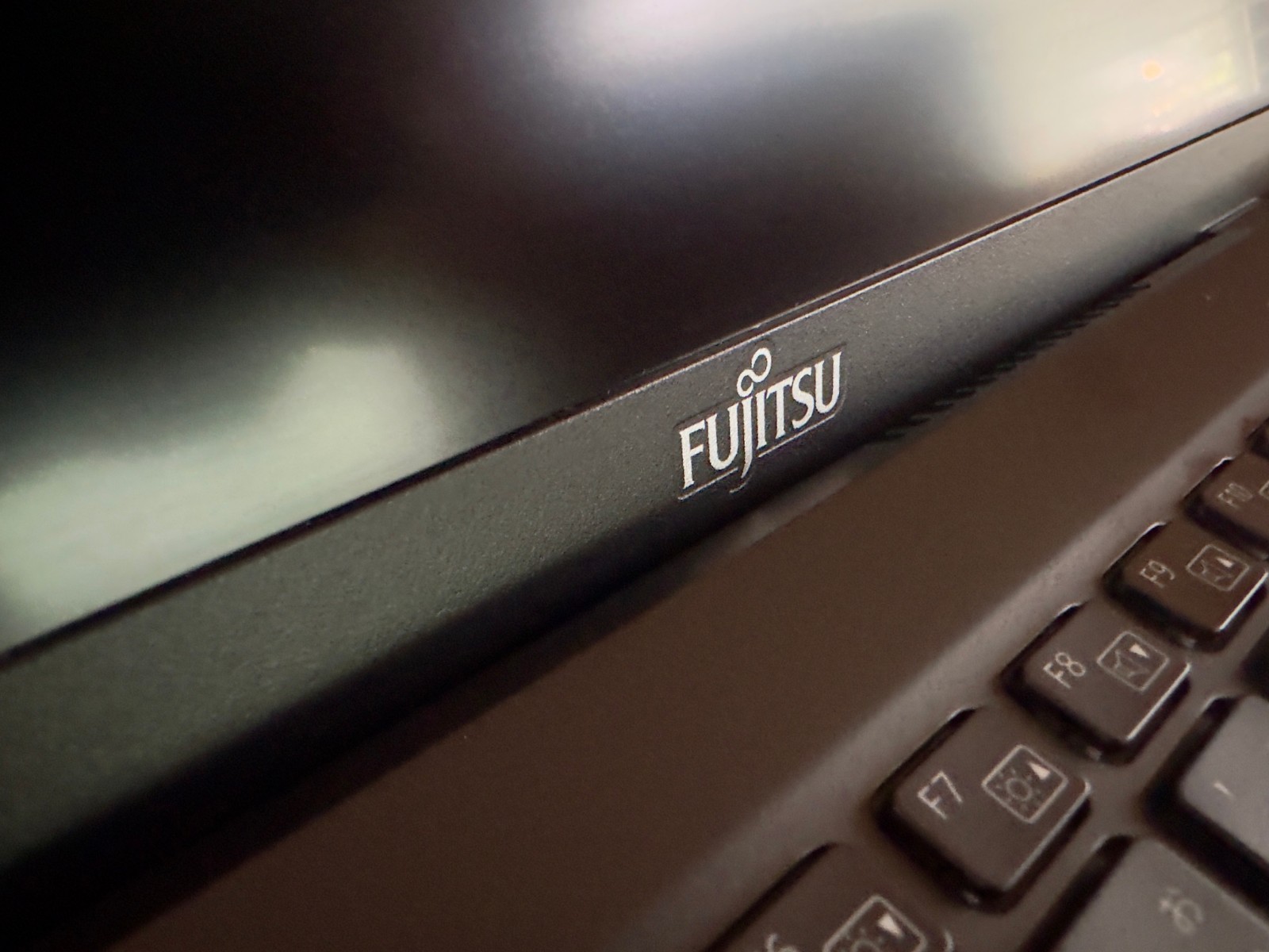 Fujitsu LIFEBOOK U9311/H i7-1185G7 16GB 512GB SSD 13.3″ FHD LTE Windows 11