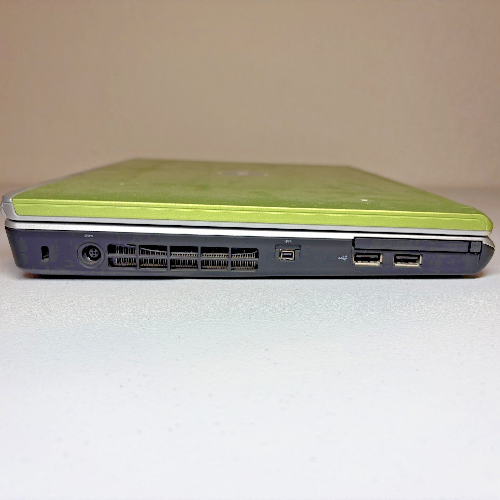 Dell Inspiron 14″ 1420 PP26L Green Laptop 1.66 GHz No HDD Windows Vista