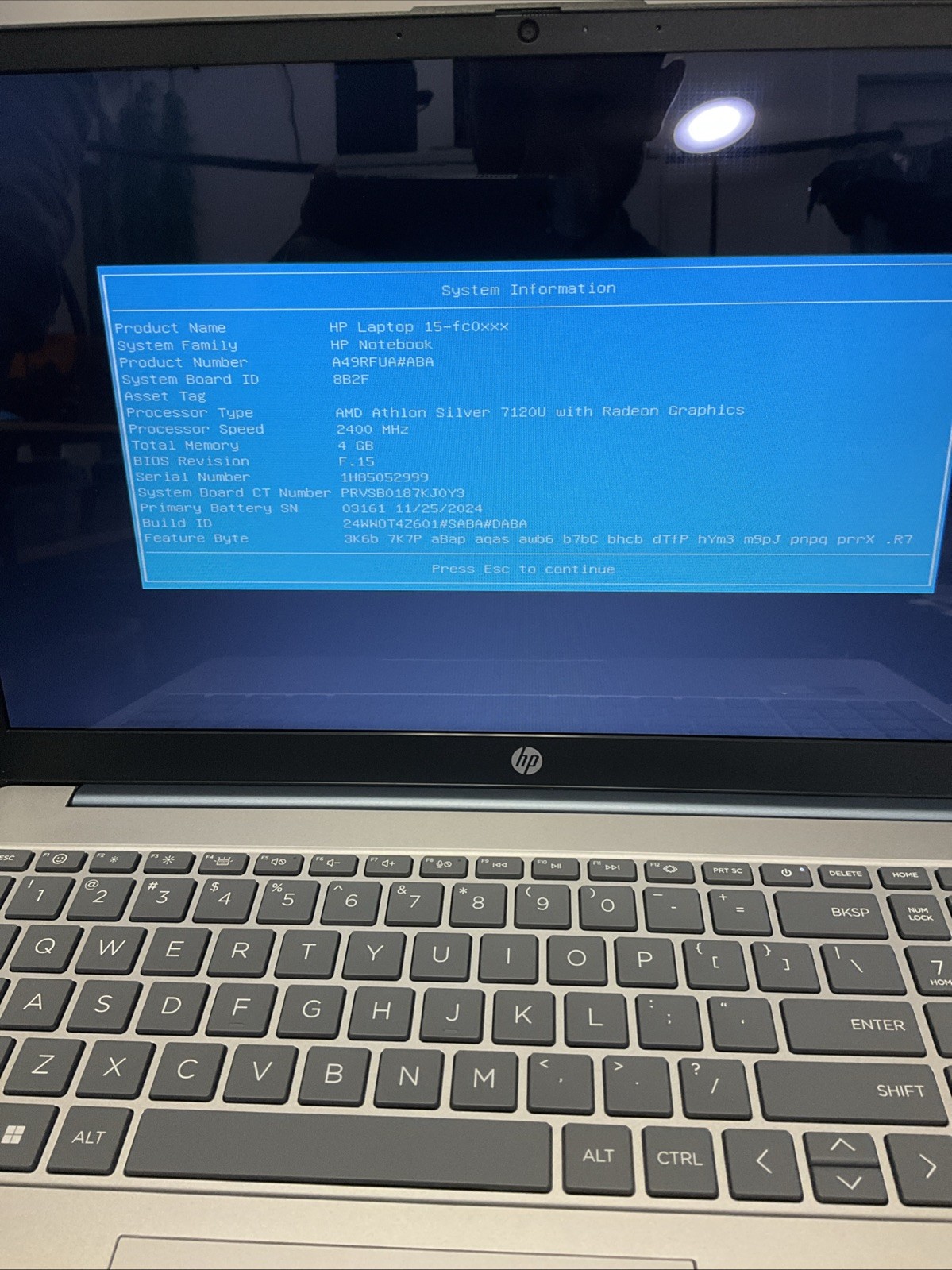 hp laptop 15-fc0xxx Amd Athlon Silver 7120U, 4GB RAM, 128gb Ssd, E194.