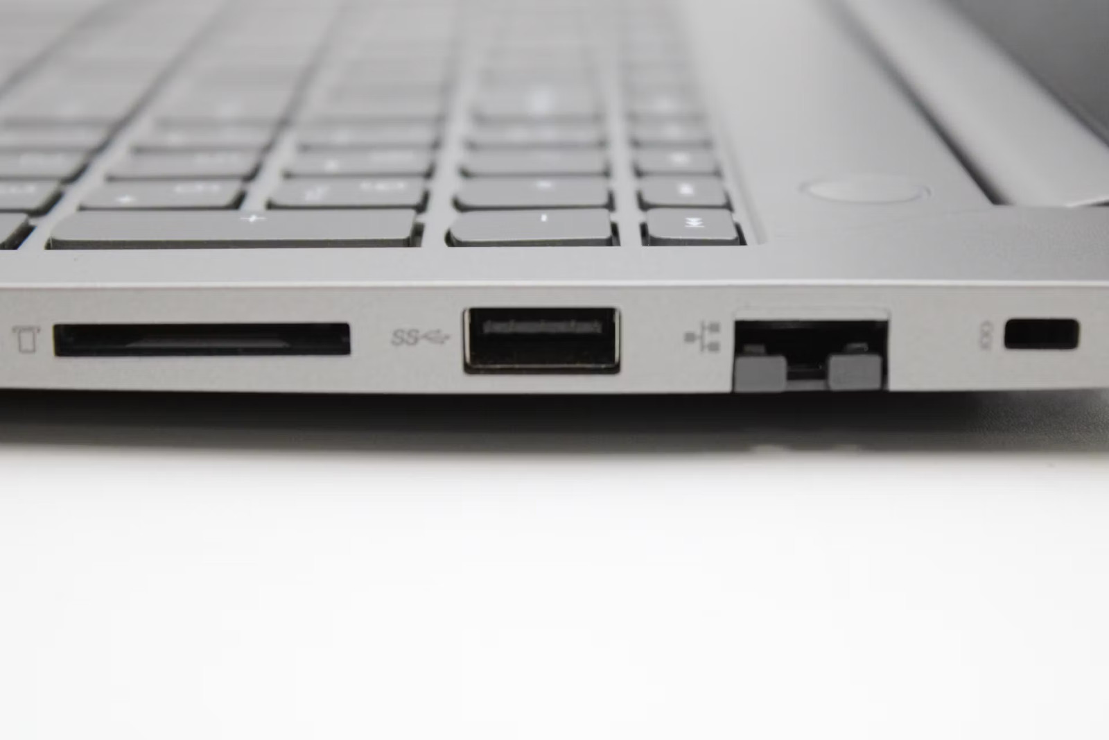 Lenovo ThinkBook 15 G4 IAP i5-1235U, 256GB NVMe, 16GB RAM