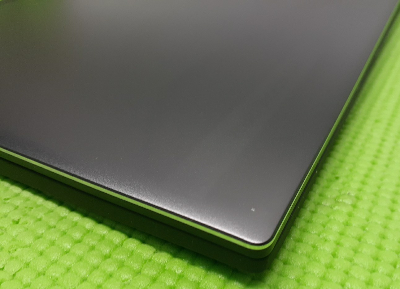 Dell Latitude 7370 13.3″ Intel Core m7-6Y75 1.2GHz 8GB RAM 240GB SSD 11p -no ac