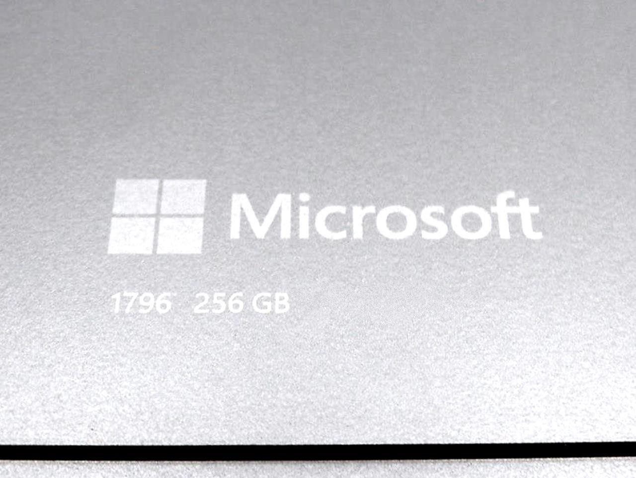 Microsoft Surface Pro 6 1796 2-in-1 12.3″ | i5-8350U | 8GB LPDDR3 | 256GB SSD