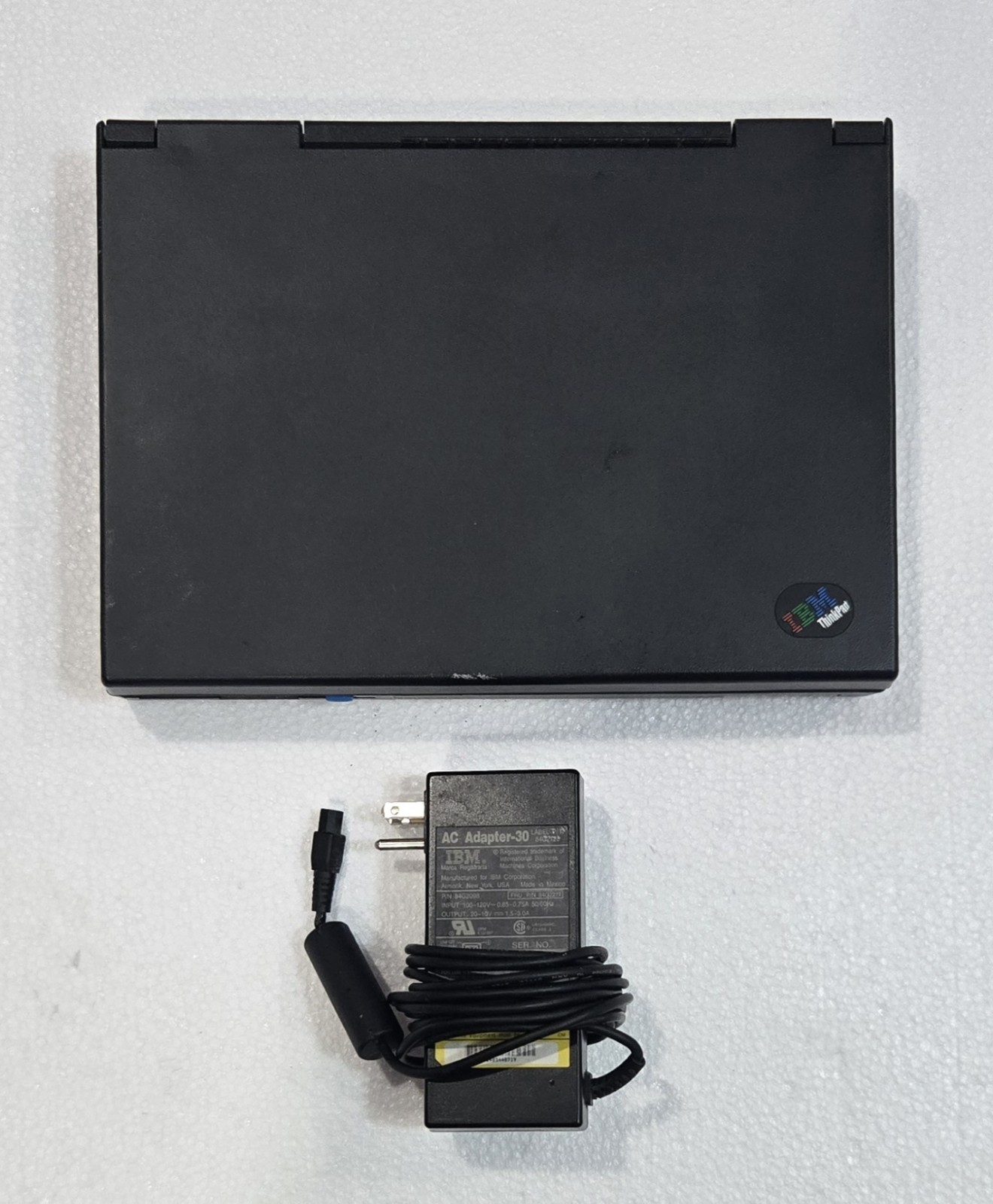 VINTAGE IBM THINKPAD 2620 ORIGINAL POWER SUPPLY ,POWERS ON BUT ISN’T FUNCTIONING