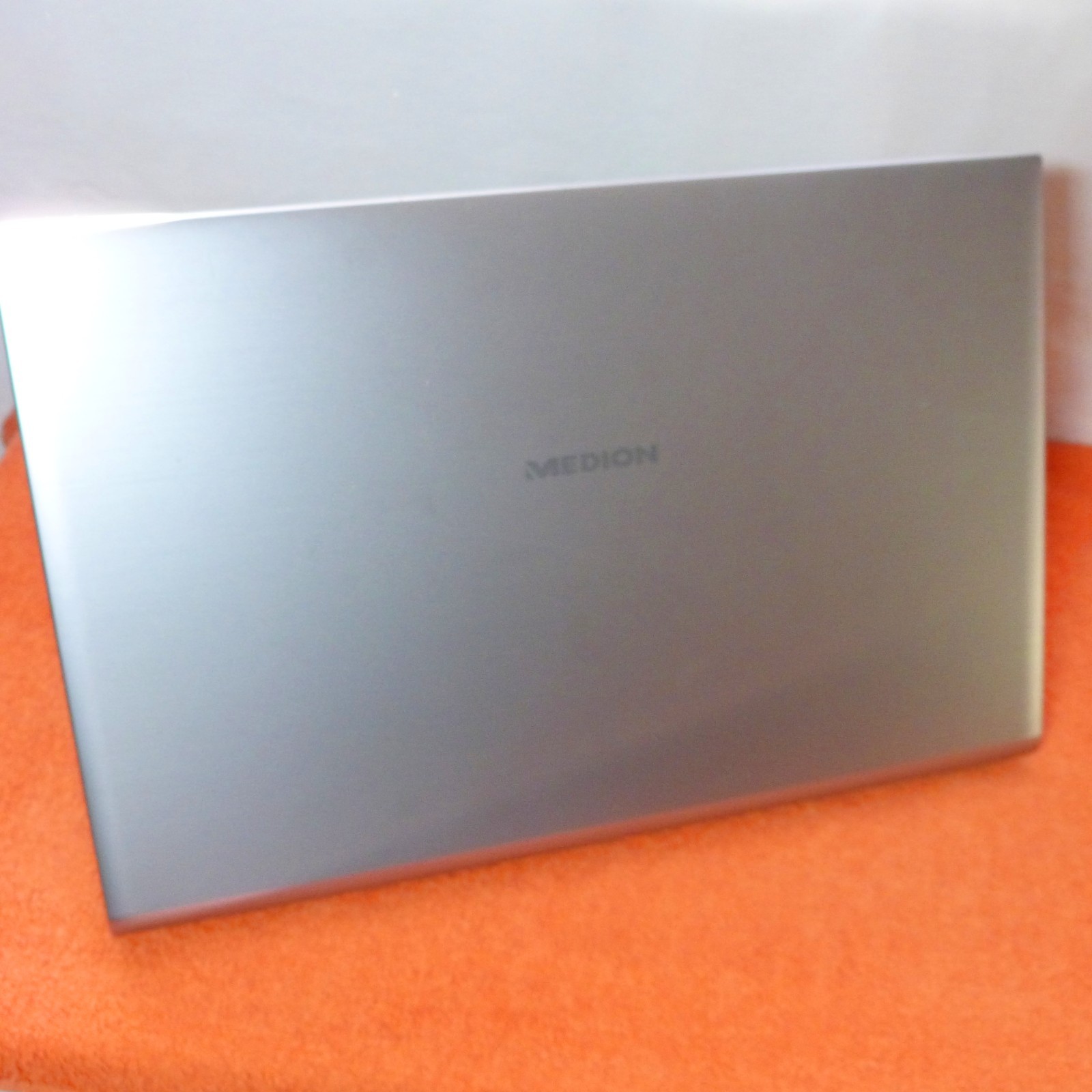 Medion S6426 17″ FULLHD DOLBY l 1TB HDD SSD Windows 11 l 8GEN TURBO Core i5