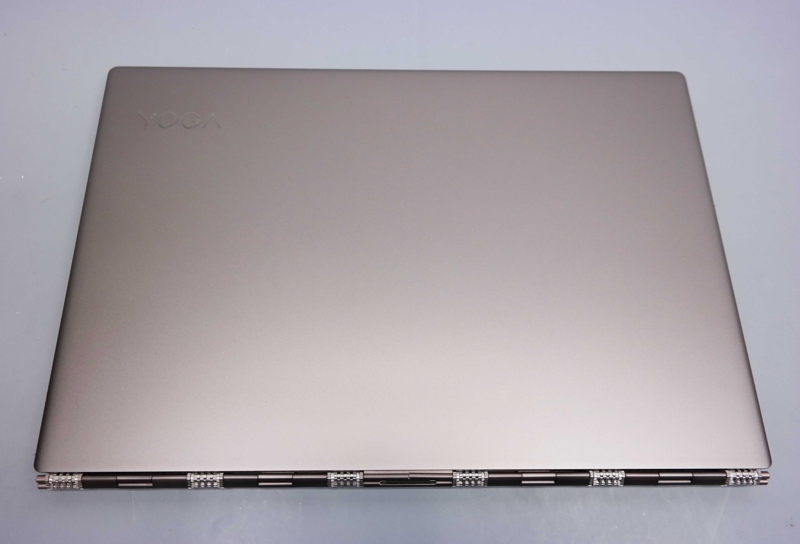Lenovo Yoga 920 13.9″ i7-8550U 8GB 256GB Bronze READ