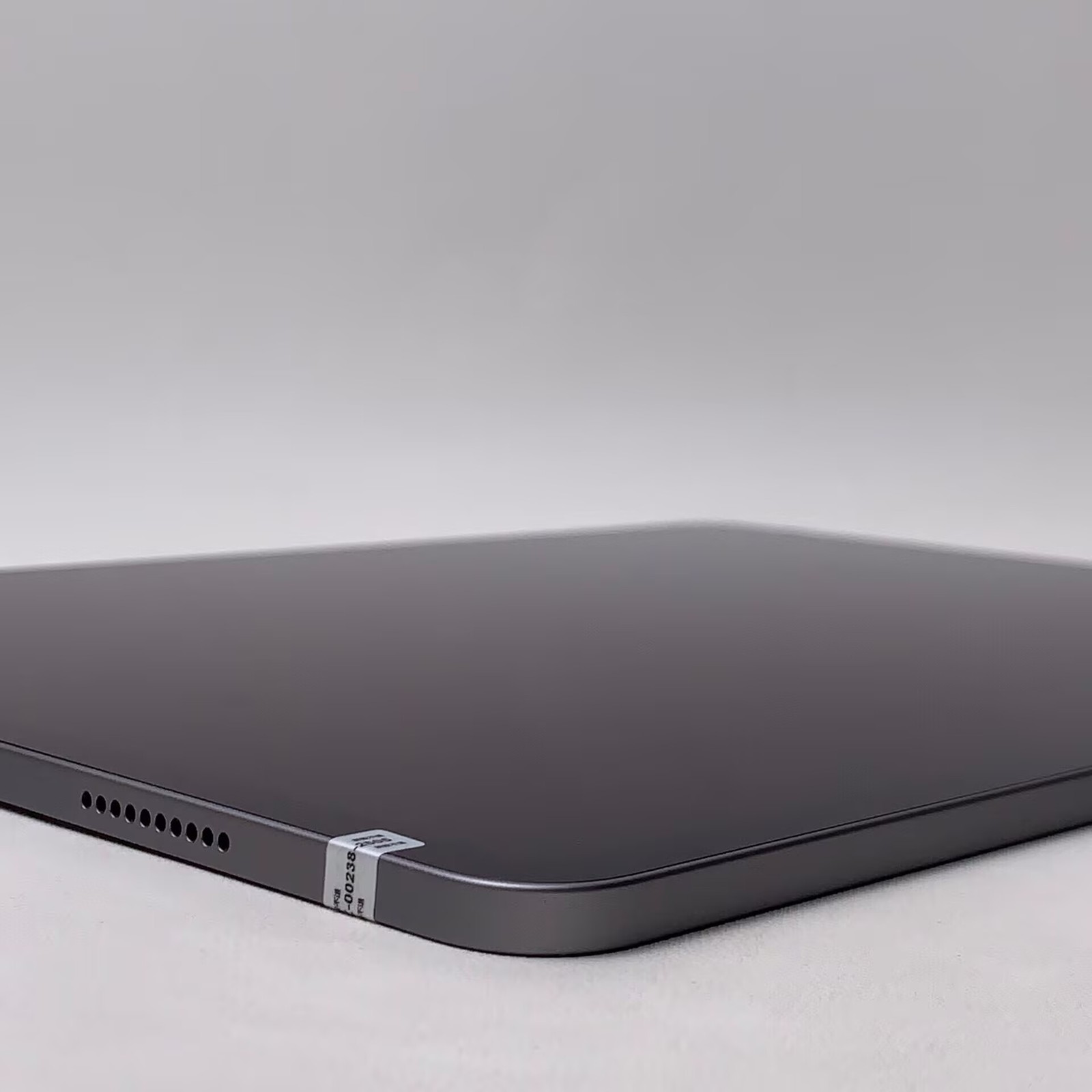 Apple iPad Pro 12.9 (2022) 12.9″ WI-FI 128GB 256GB 512GB 1T iPadOS 16.1 10758mAh