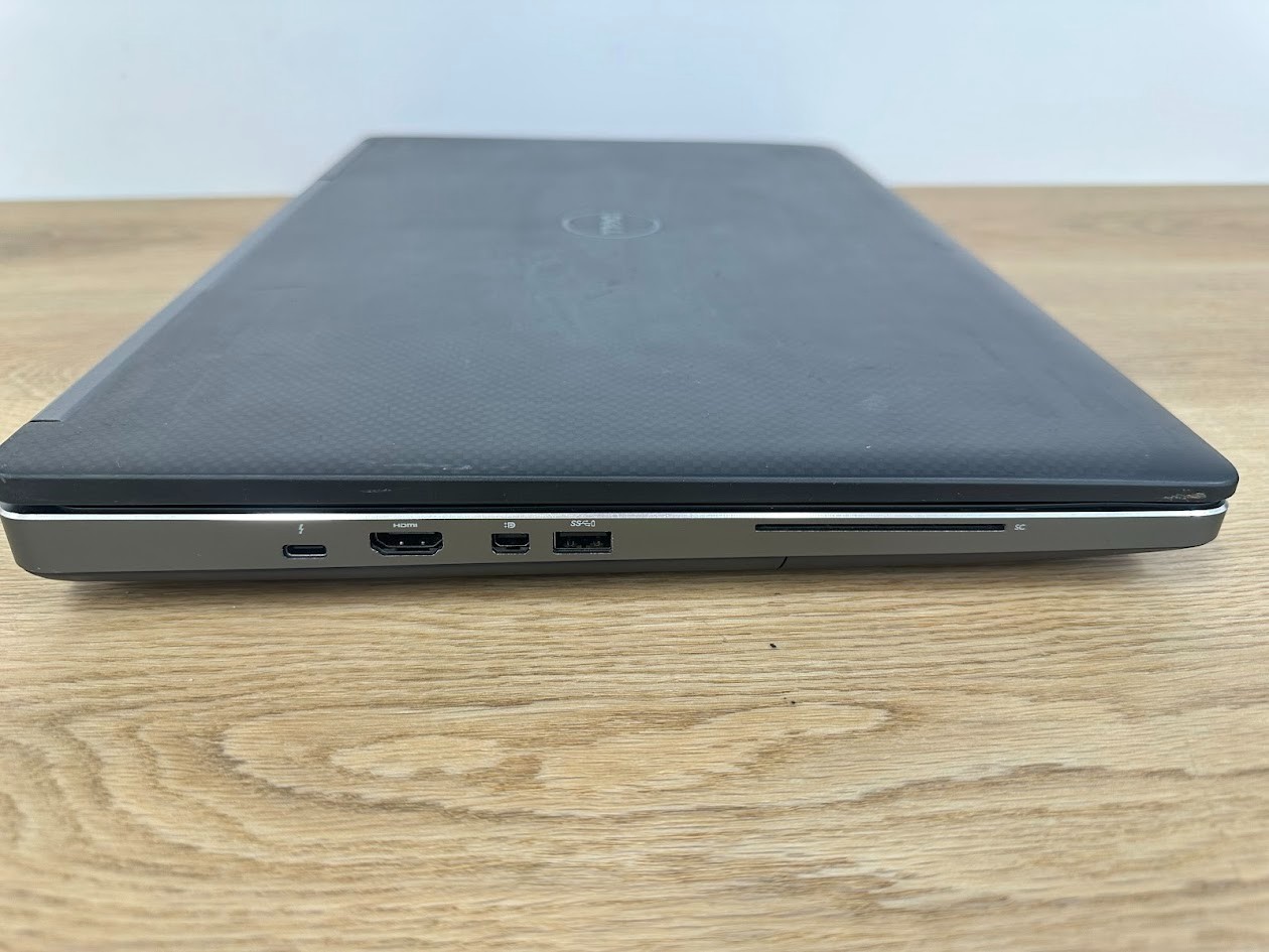 Dell Precision 7710, Xeon E3 1505M V5, 32GB DDR4, Quadro M3000M, 512GB SSD, 2016