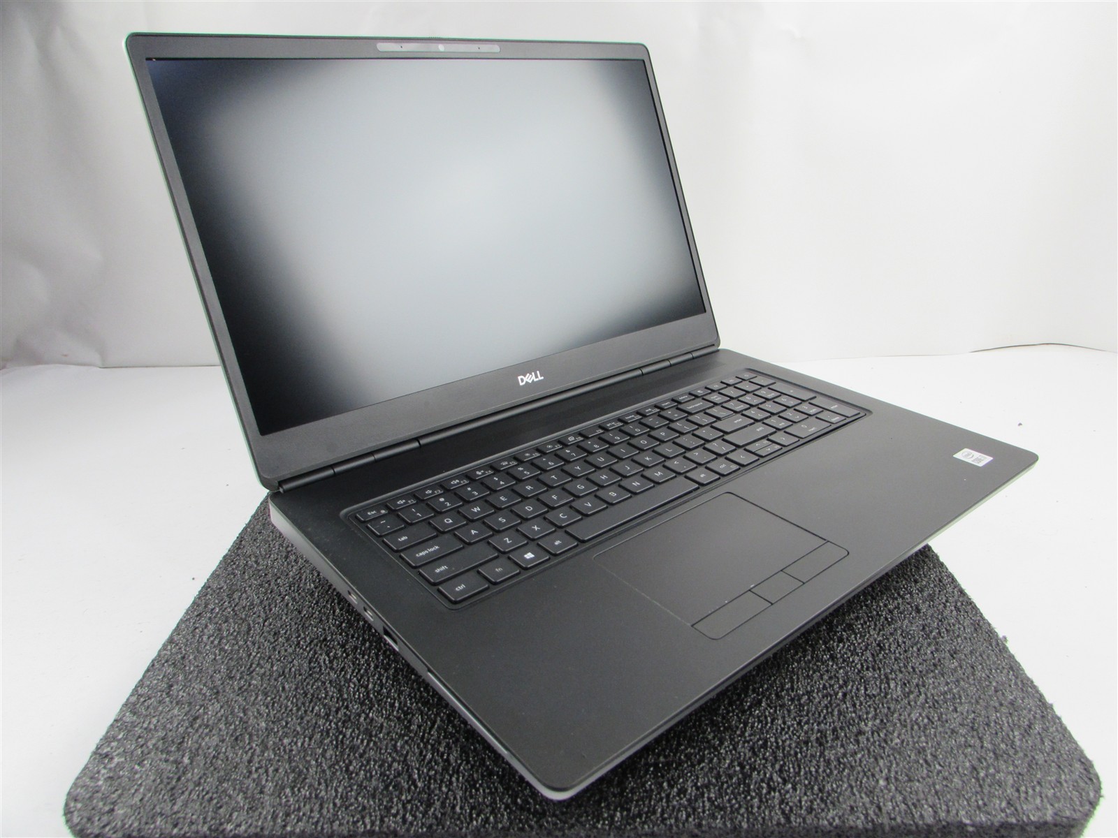 DELL PRECISION 7750 FHD CORE I7-10850H 1TB 32GB RAM RTX 4000 WIN 11 PRO NO BATT